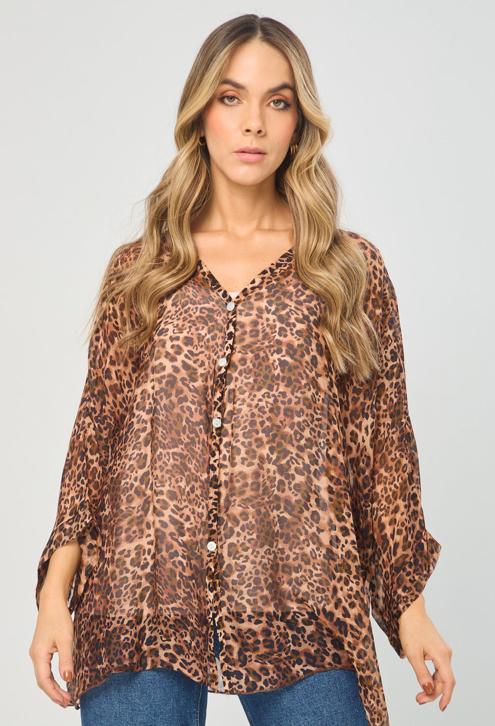 Blusa Seda Animal Print Leopardo - Outlet BYBLA Colombia