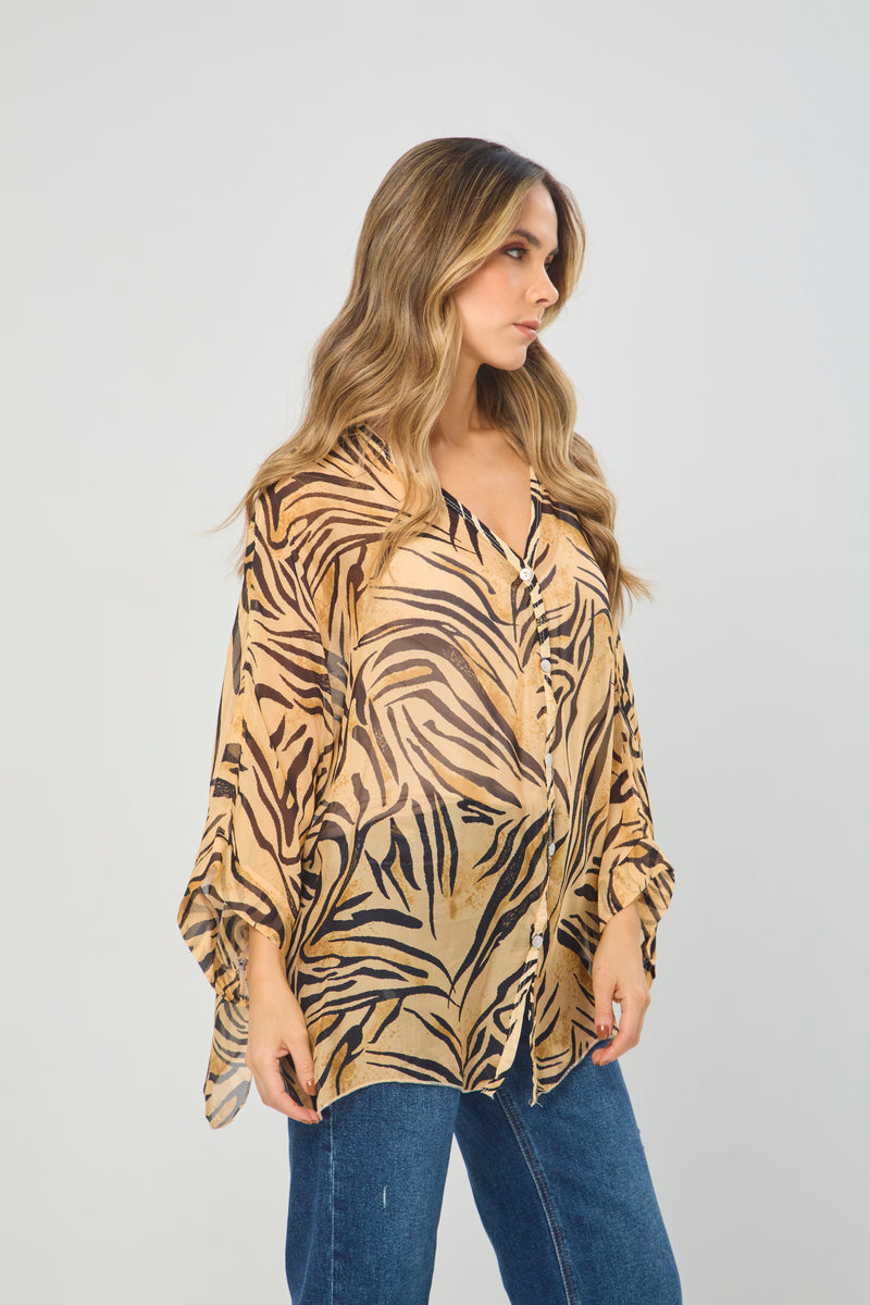 Blusa Seda Animal Print Cebra vista 2 - Outlet BYBLA Colombia