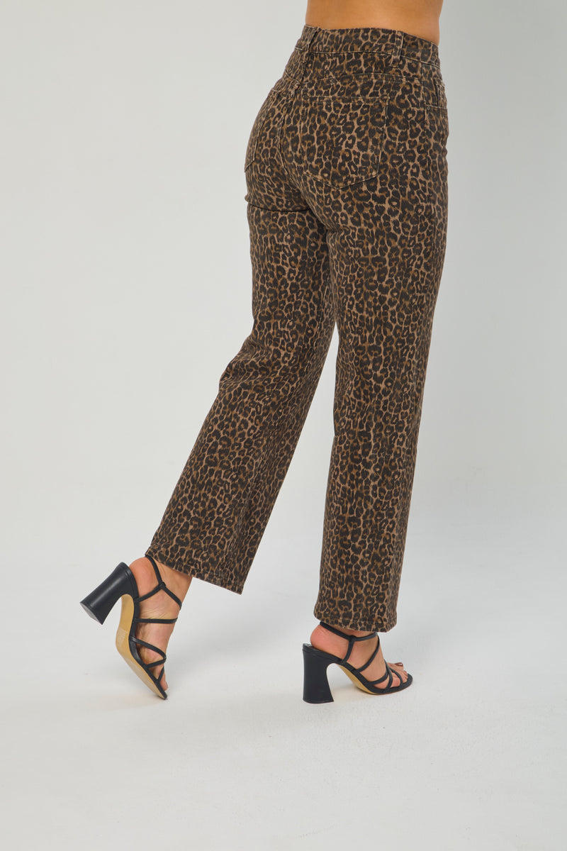Pantalón Recto Animal Print vista 2 - Outlet BYBLA Colombia