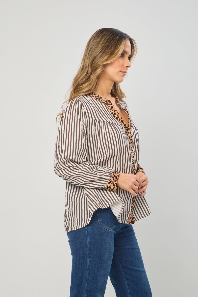 Blusa Rayas Animal Print vista 2 - Outlet BYBLA Colombia