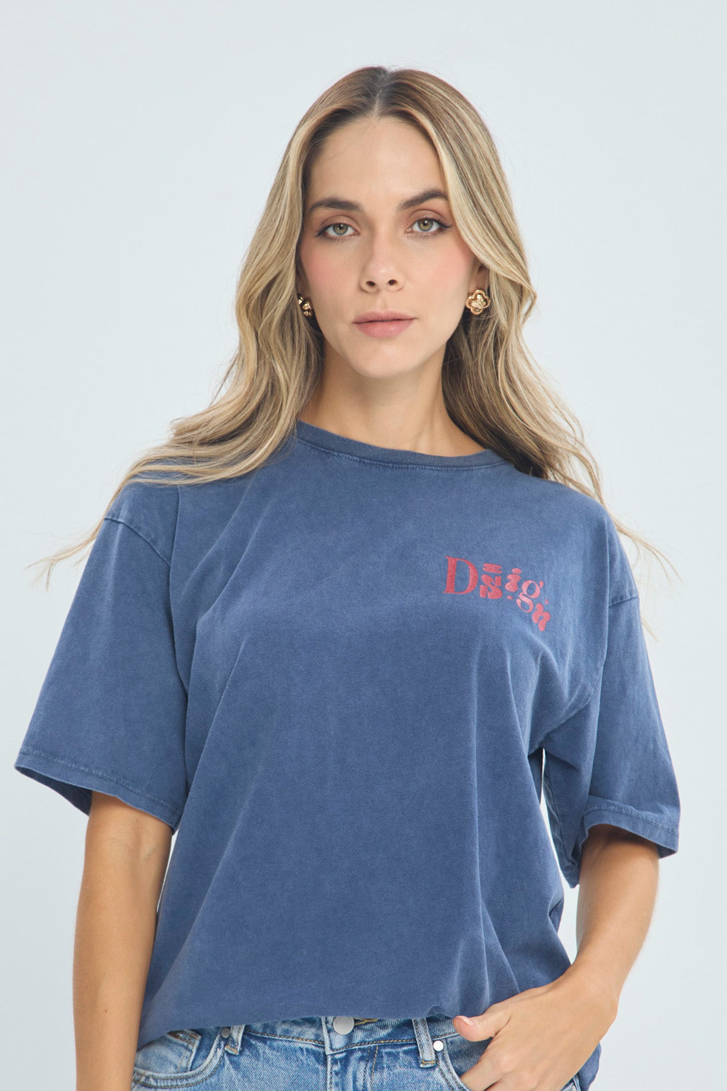 Camiseta Azul Lavado Gráfico Design - Outlet BYBLA Colombia