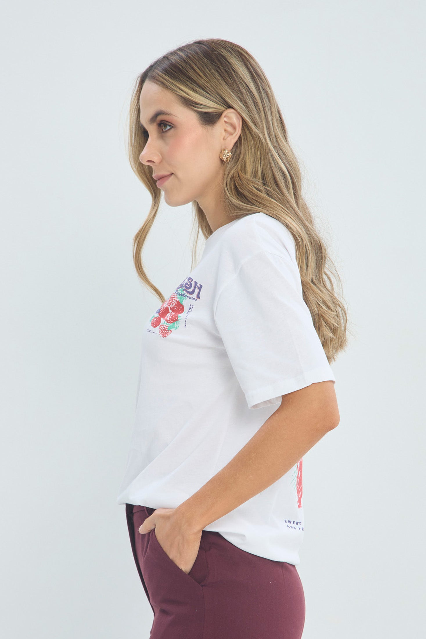 Camiseta Gráfico Fresh Raspberries vista 2 - Outlet BYBLA Colombia