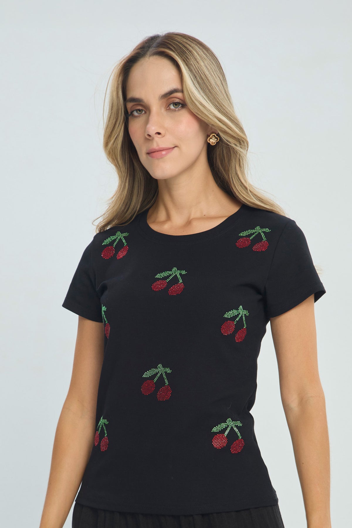 Camiseta Cerezas Pedrería Escote Redondo