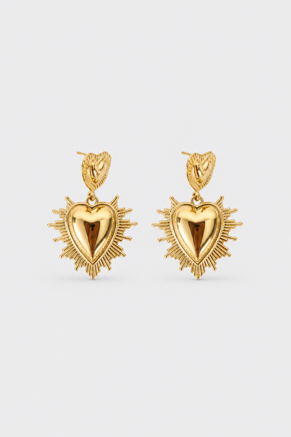 Aretes Corazón Sagrado Dorado