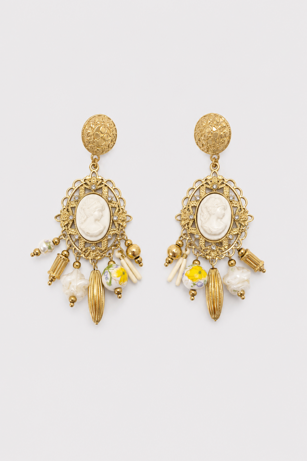 Aretes Camafeo Medallón con Flecos