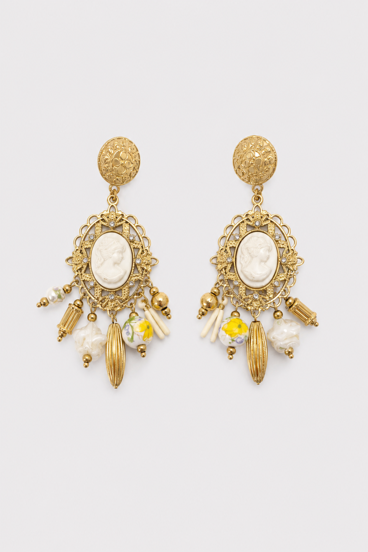 Aretes Camafeo Medallón con Flecos