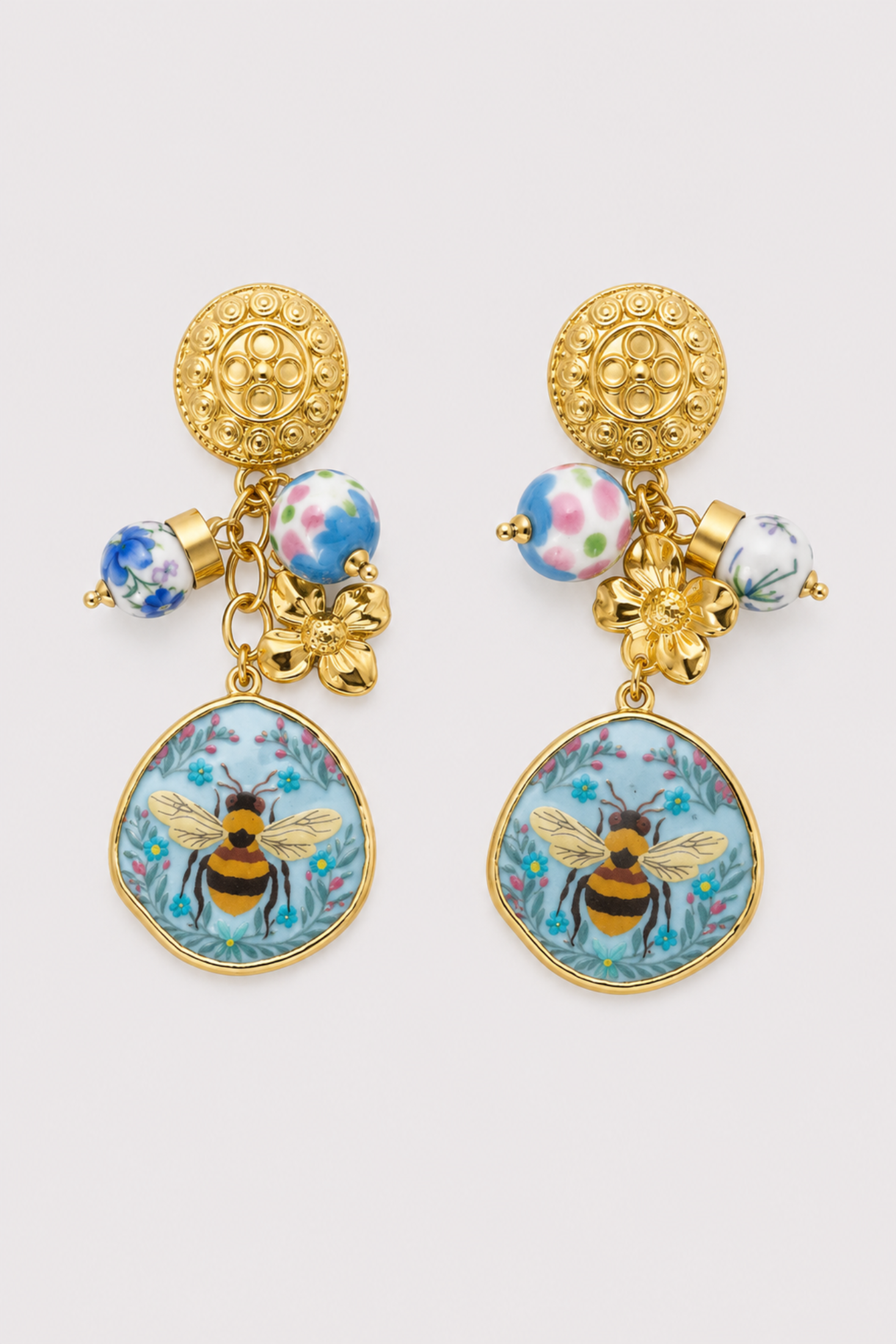 Aretes Abeja Medallón Jardín