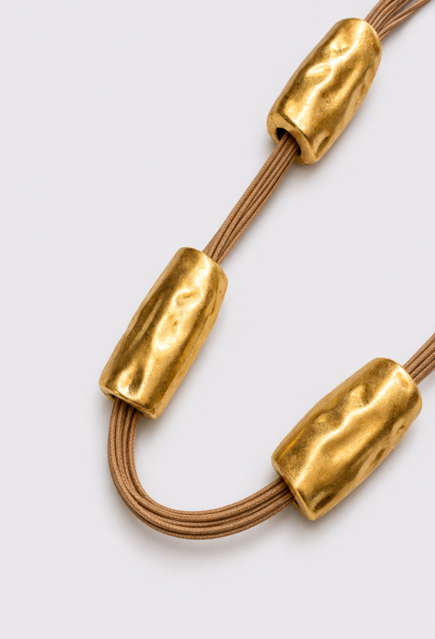 Collar Largo Cordones Camel
