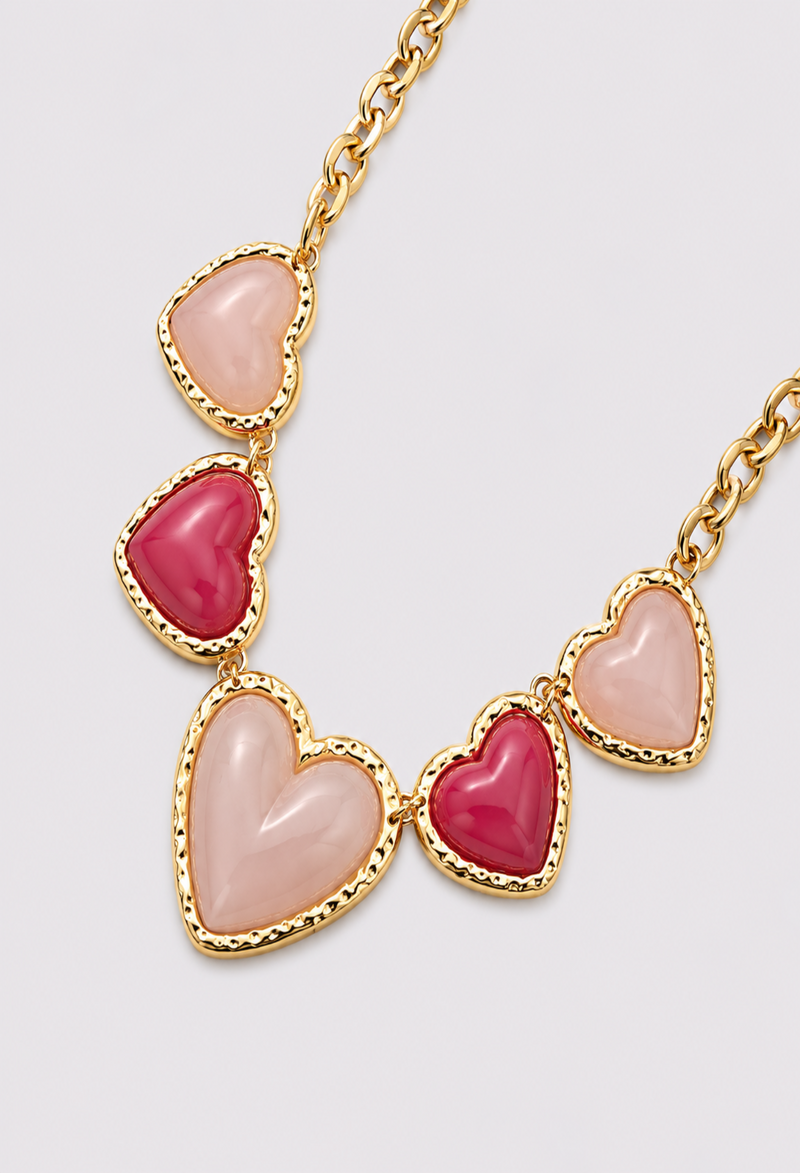 COLLAR CADENA DORADA CINCO CORAZONES