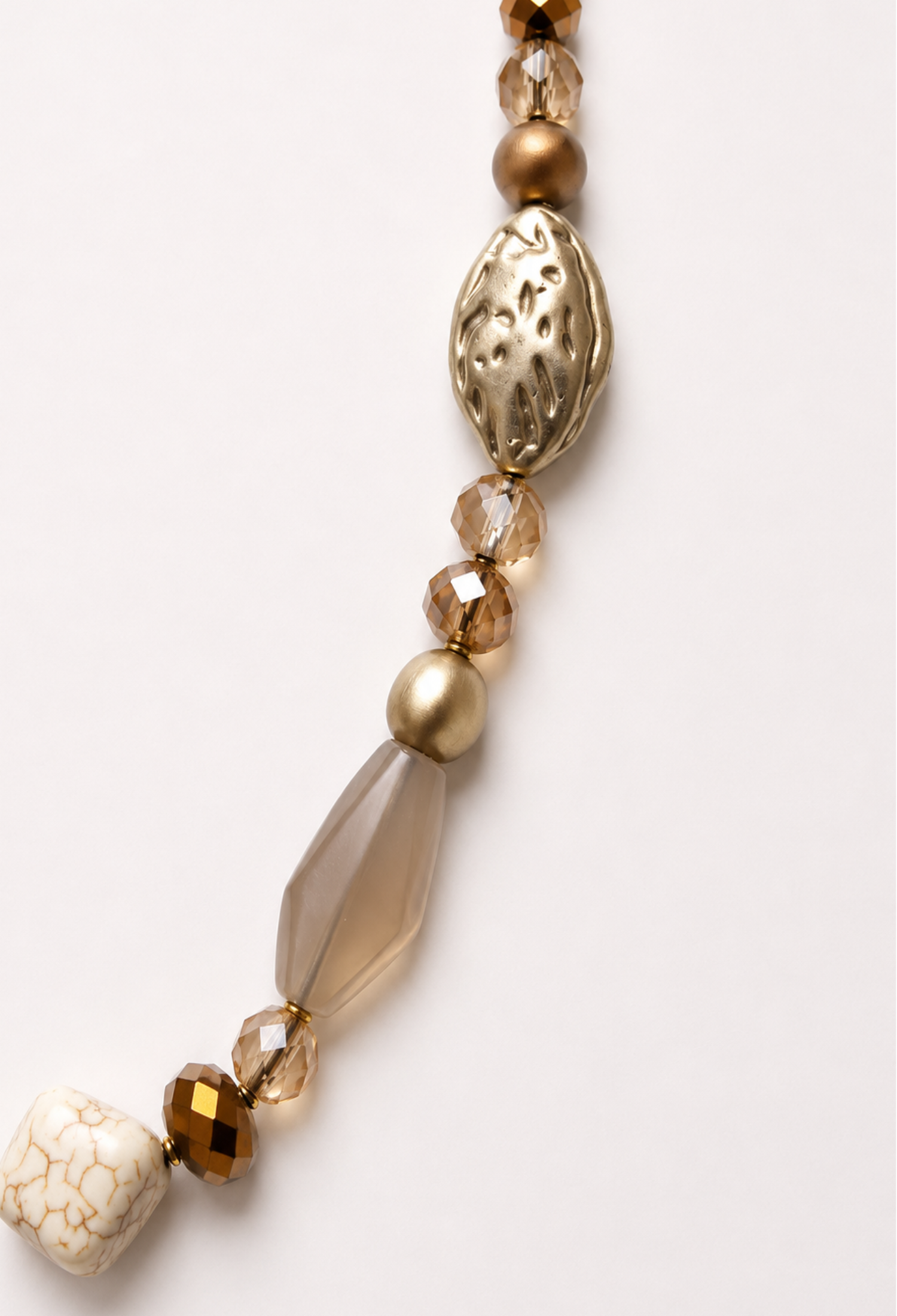 Collar Cuentas Ámbar Dorado Asimétrico