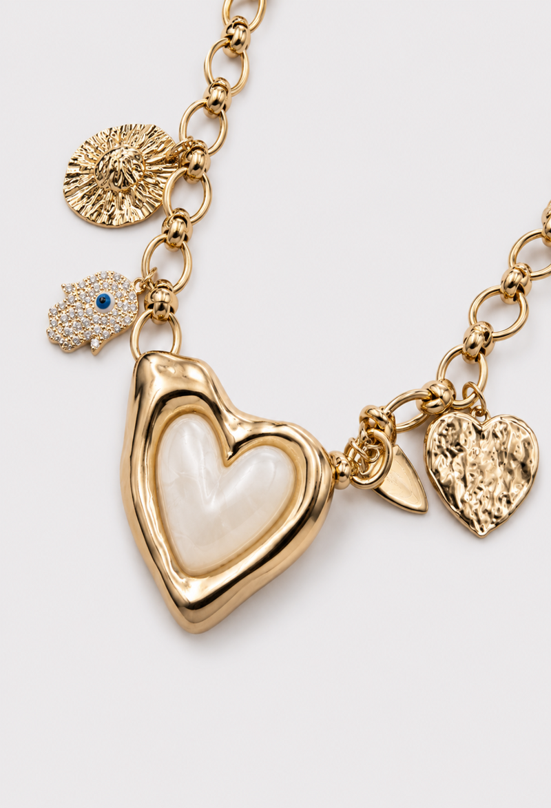 Collar Corazón con Charms Dorados