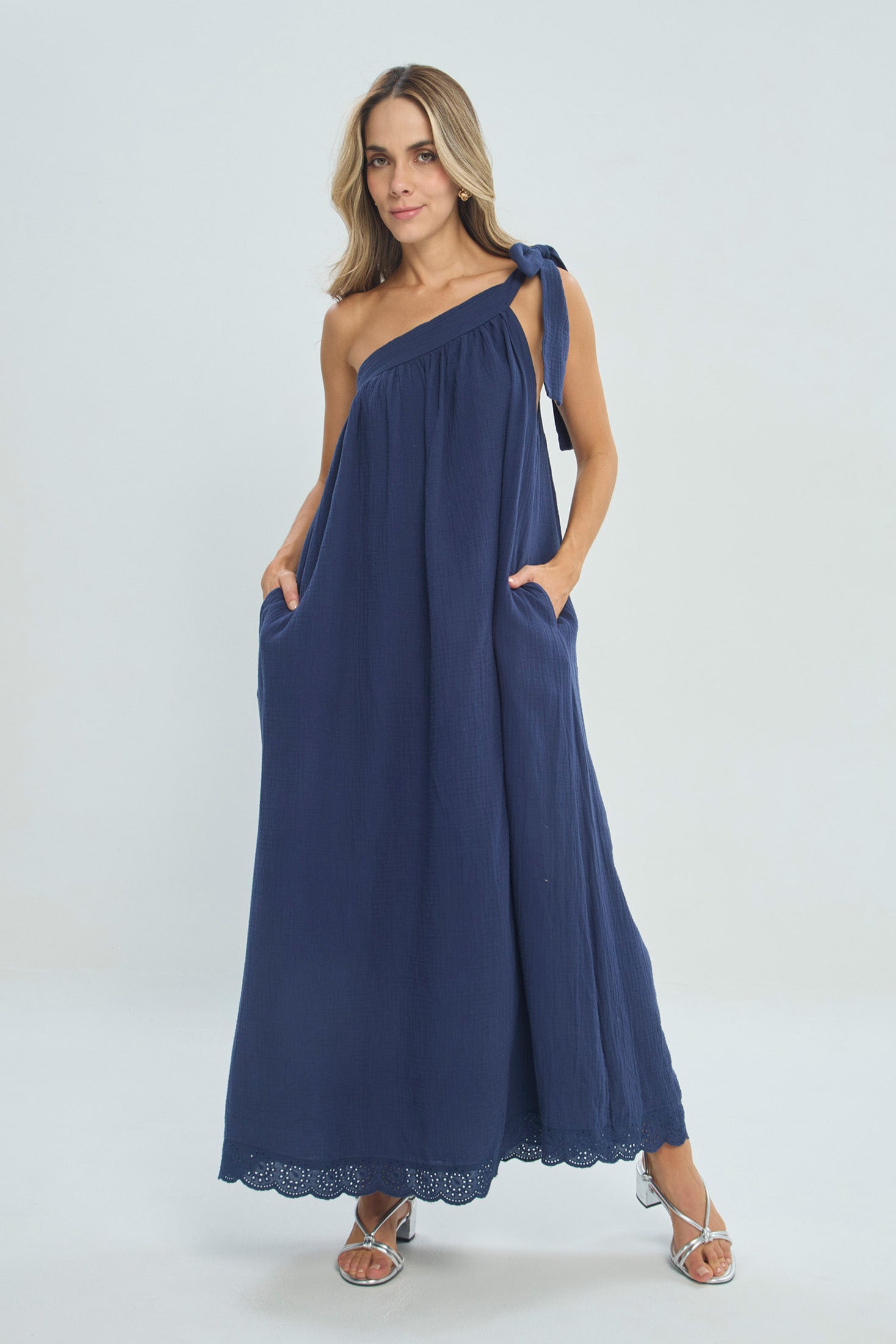 Vestido Un Hombro - Outlet BYBLA Colombia