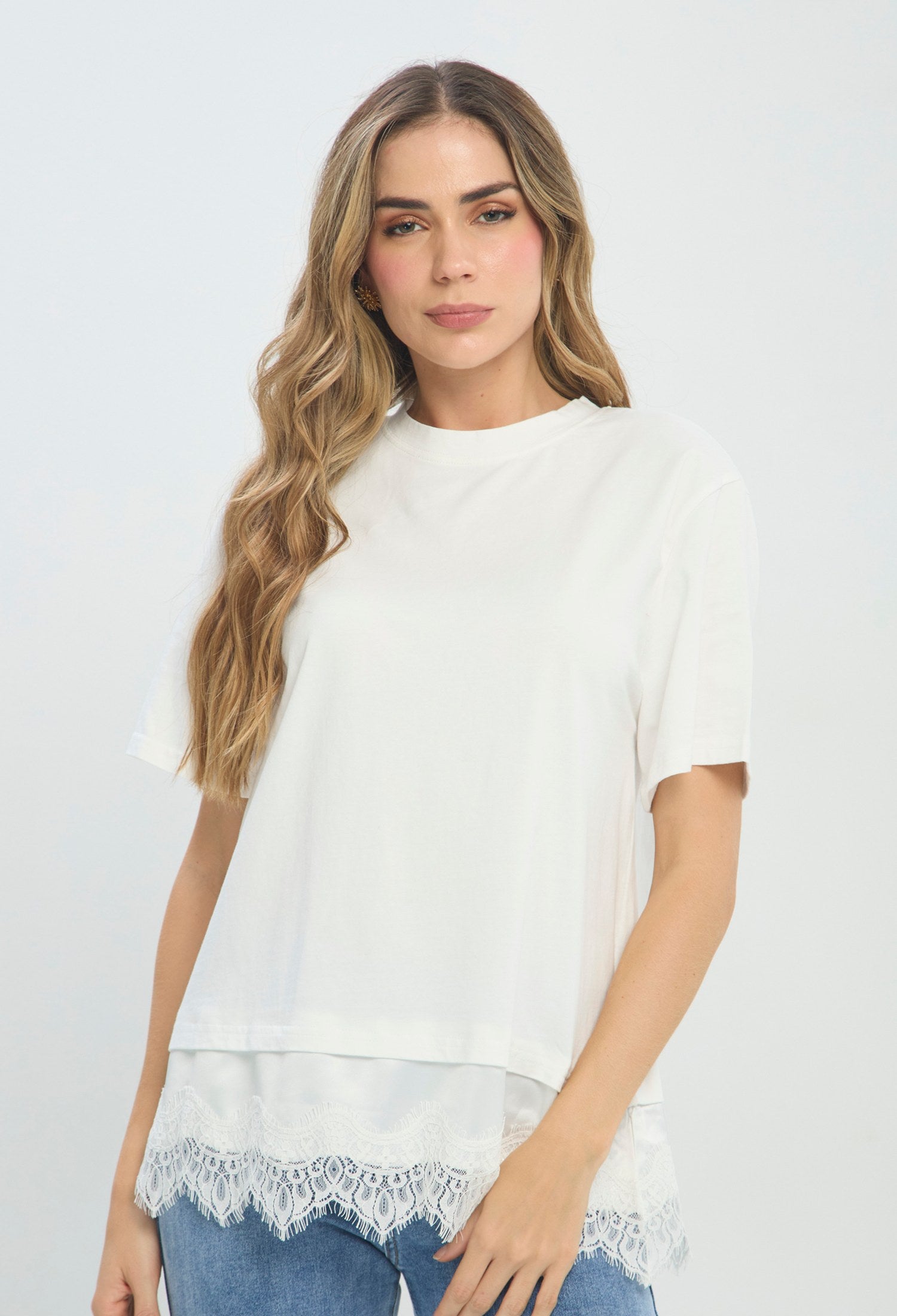 Camiseta Encaje Bajo Doble blanco BYBLA Colombia