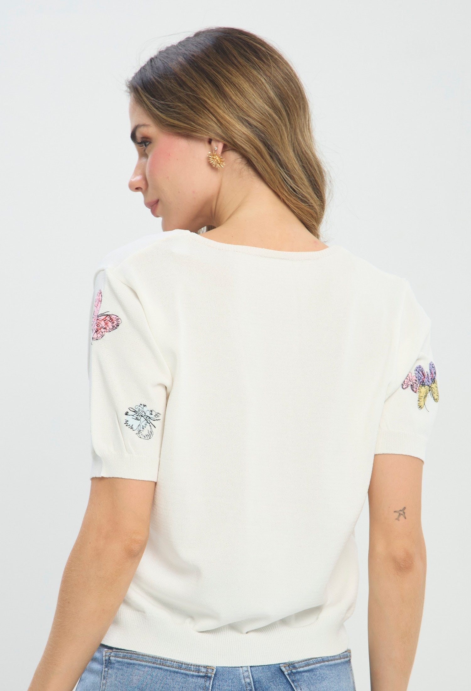 Camiseta Mariposas Bordadas blanco BYBLA Colombia - vista 3 - BLANCOS