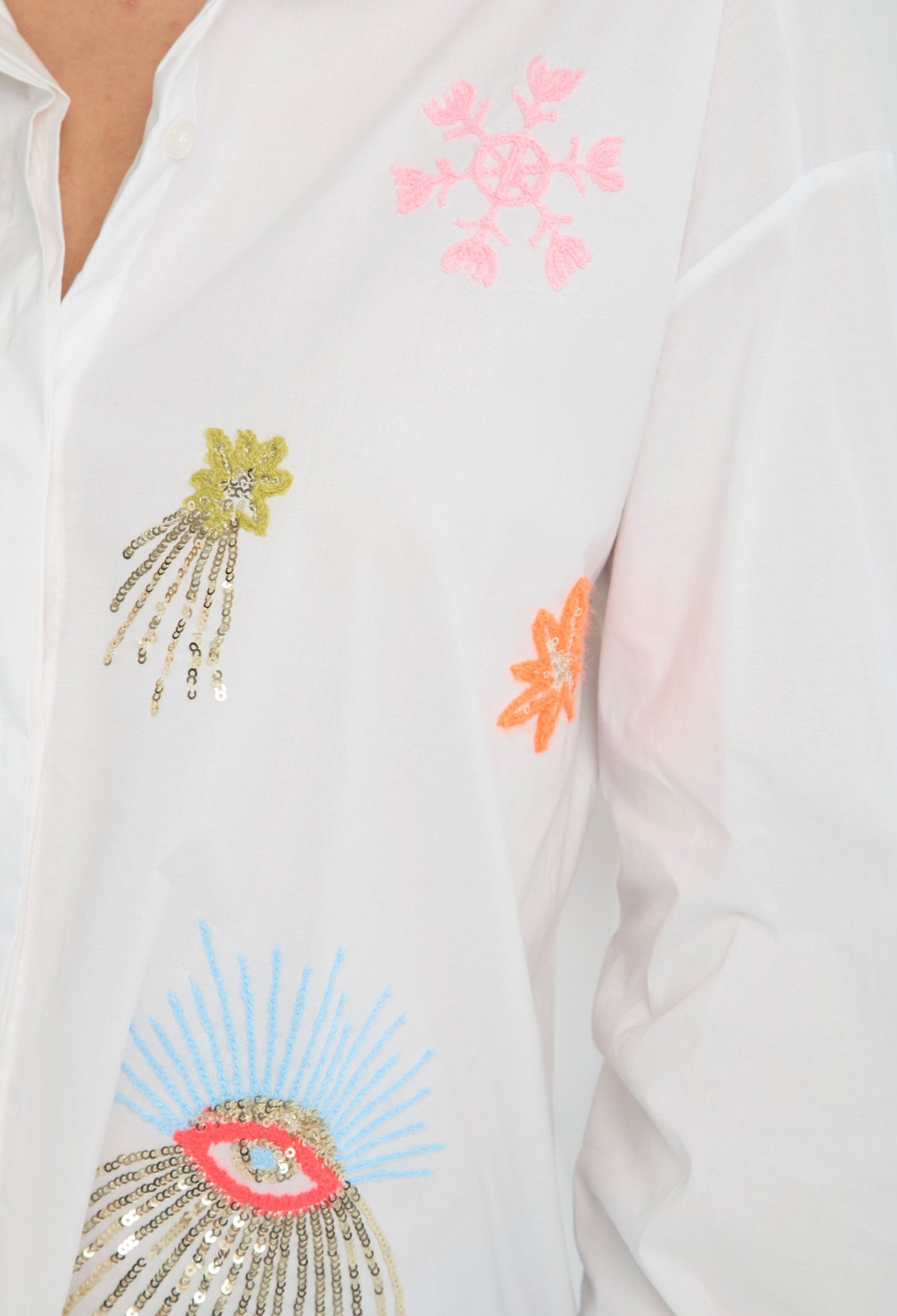 Camisa Bordado Multicolor blanco BYBLA Colombia - vista 4