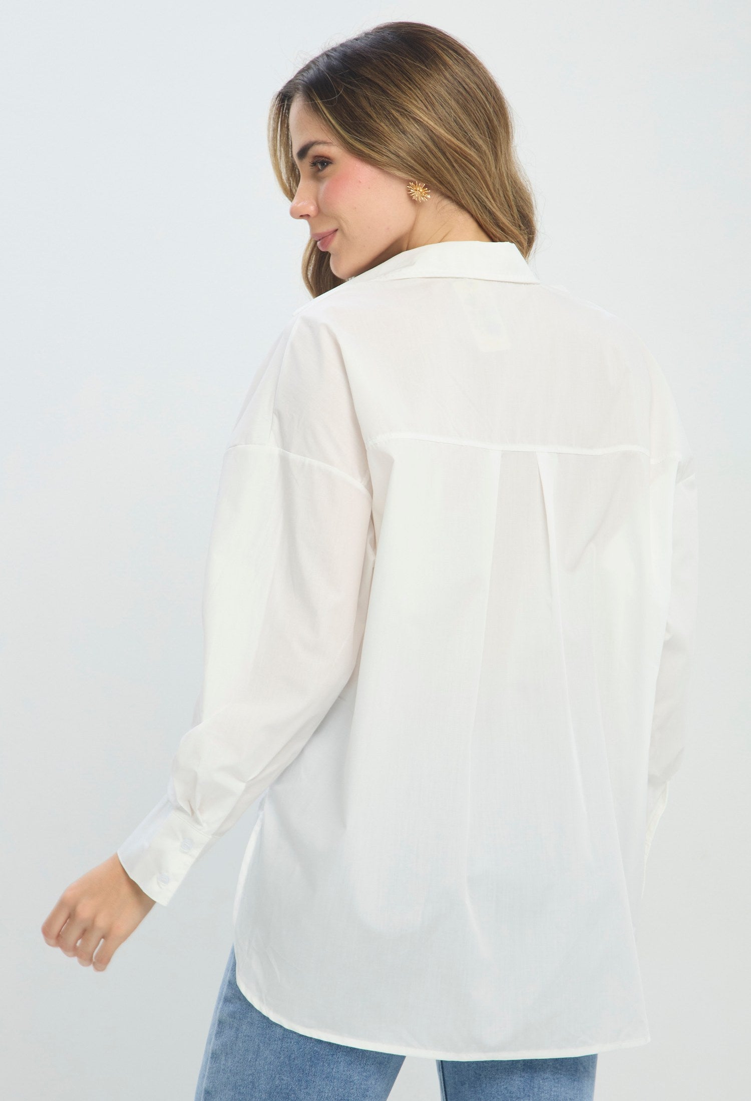 Camisa Aplique Floral Larga blanco BYBLA Colombia - vista 3