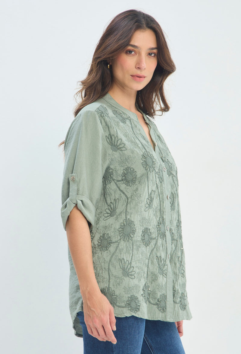 Blusa Bordada Margaritas verde salvia BYBLA - vista 2