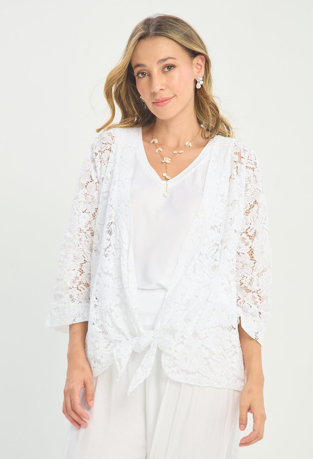 Blusa de Encaje Anudada Blanca BYBLA - vista 2