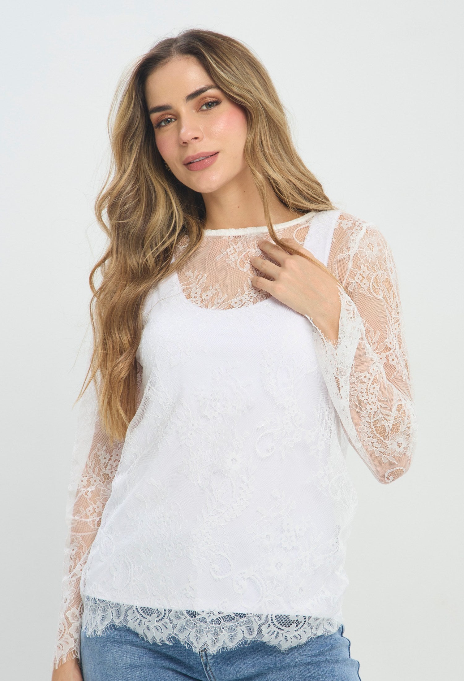 Blusa Encaje Manga Larga blanco BYBLA Colombia