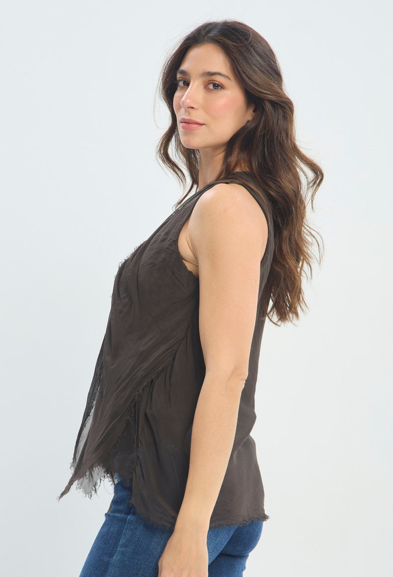 Blusa Drapeada Sin Mangas marrón chocolate BYBLA - vista 2