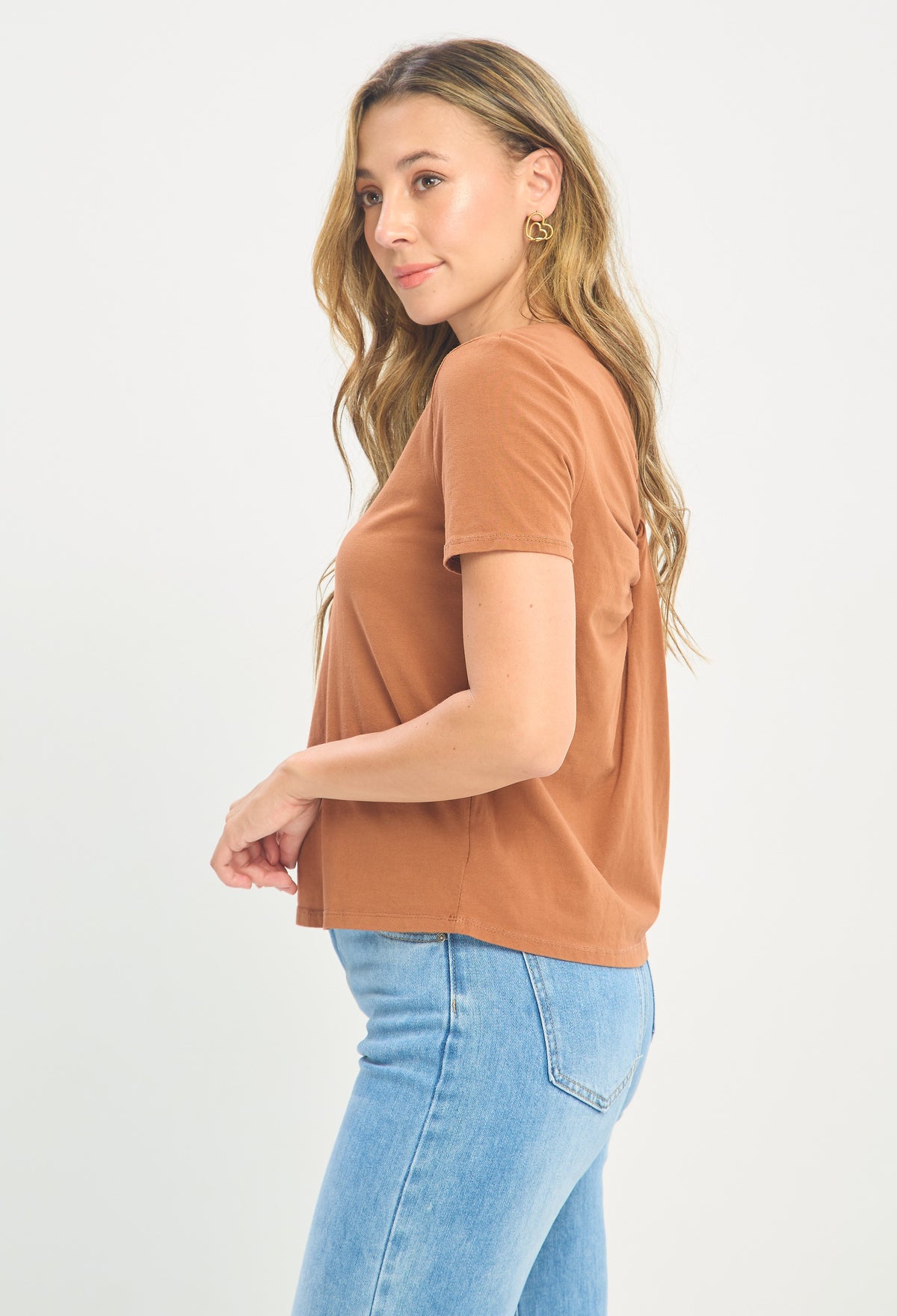 Blusa Espalda Drapeada Caramelo BYBLA - vista 2