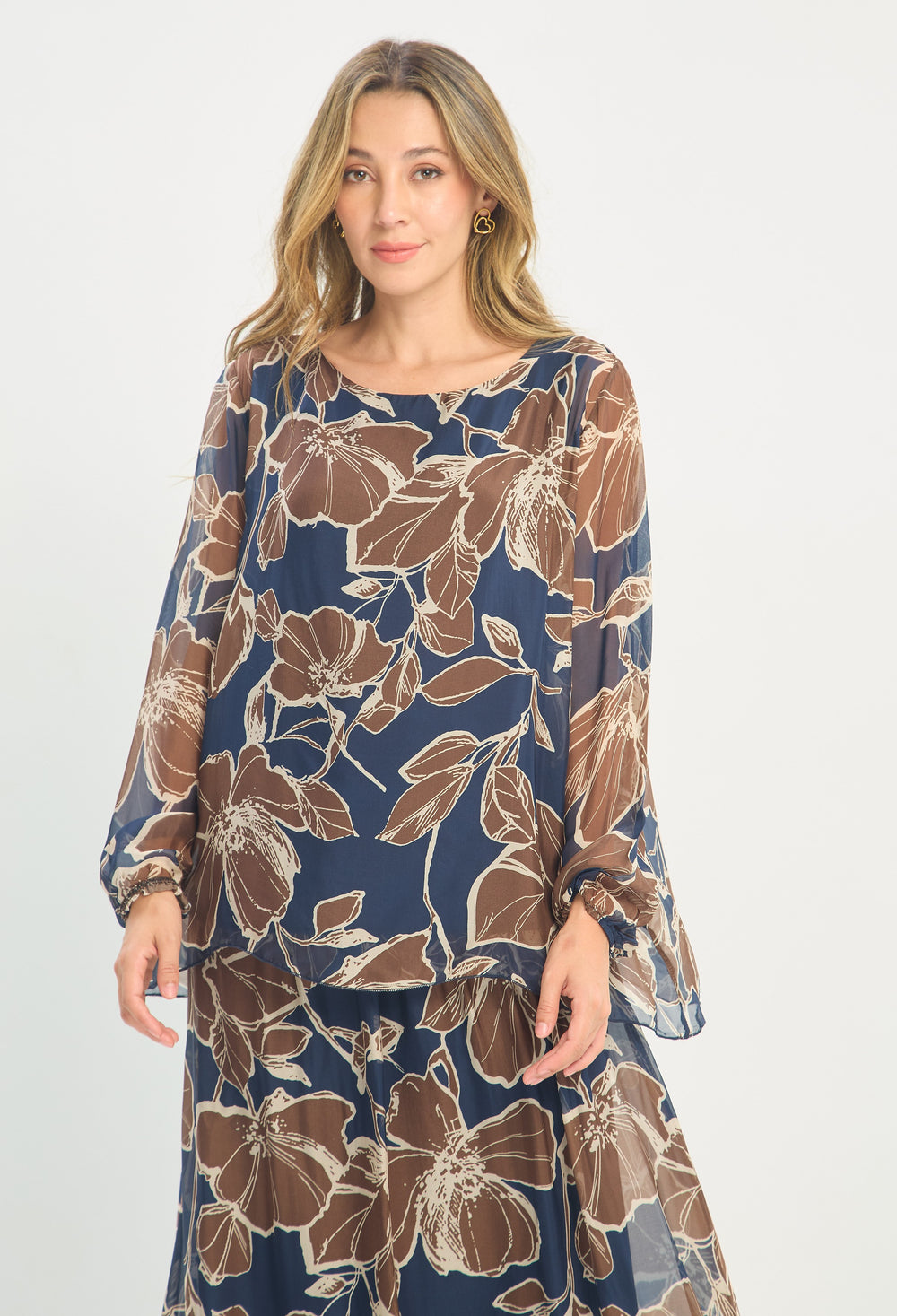 Blusa Seda Estampado Flores Azul y Café BYBLA
