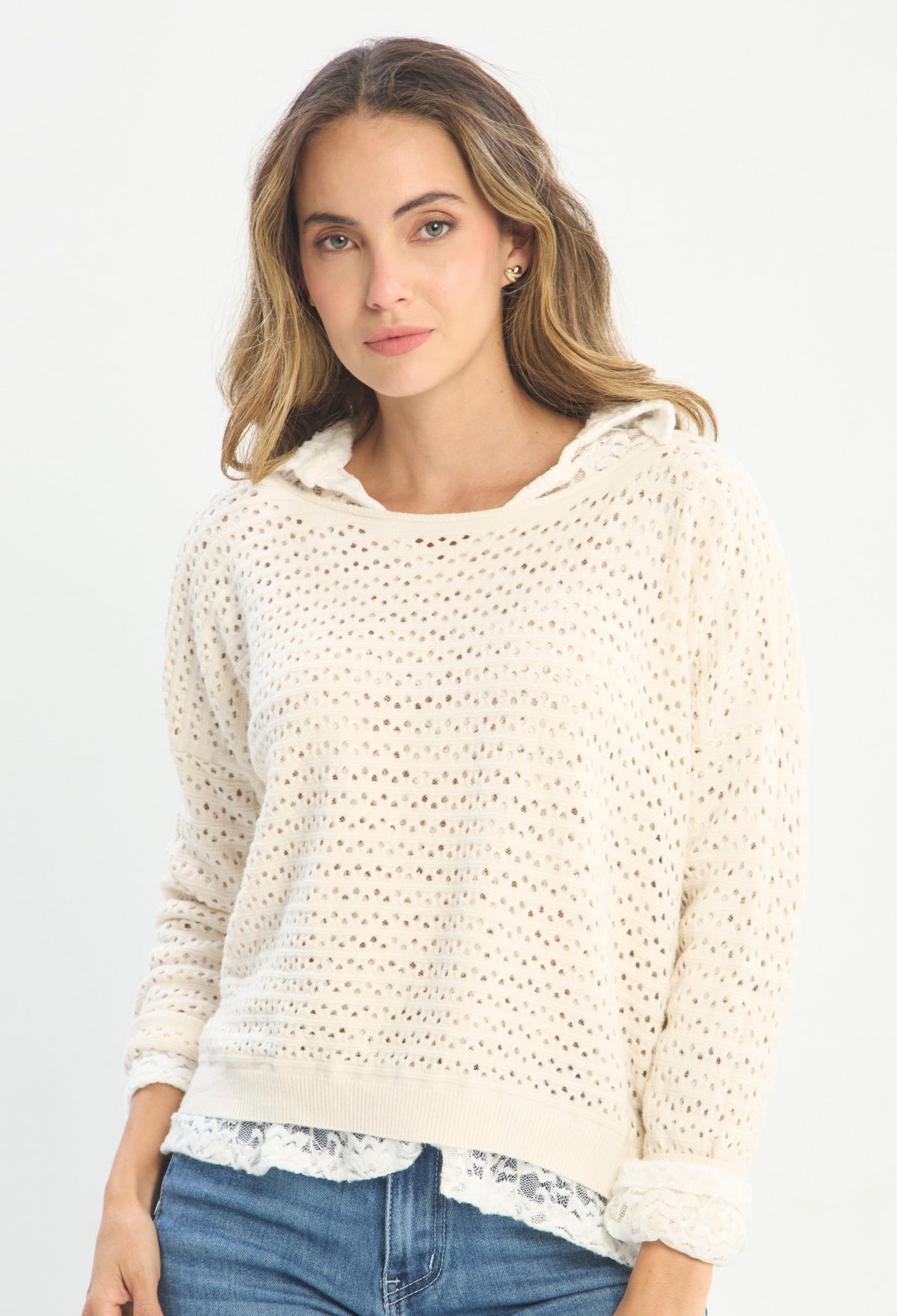 Set Dúo: Camisa en Encaje y Saco Tejido