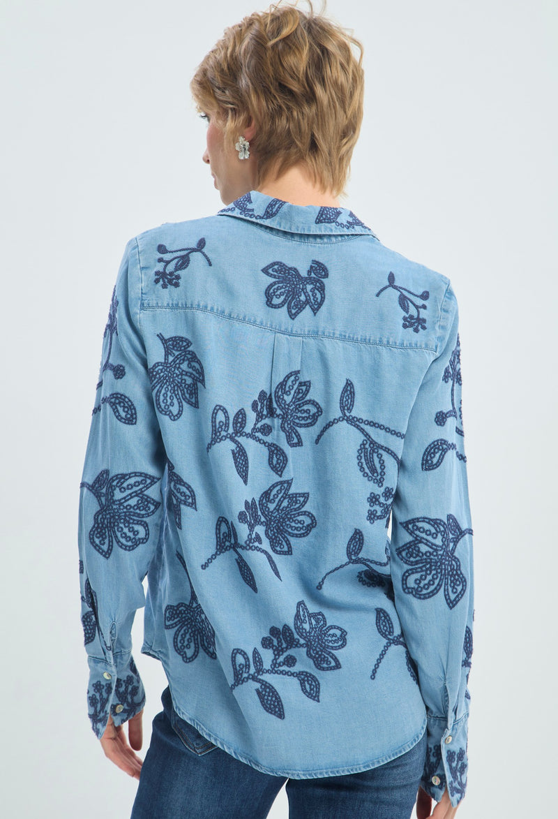 Blusa en lyocell azul con bordado de flores BYBLA - vista 2