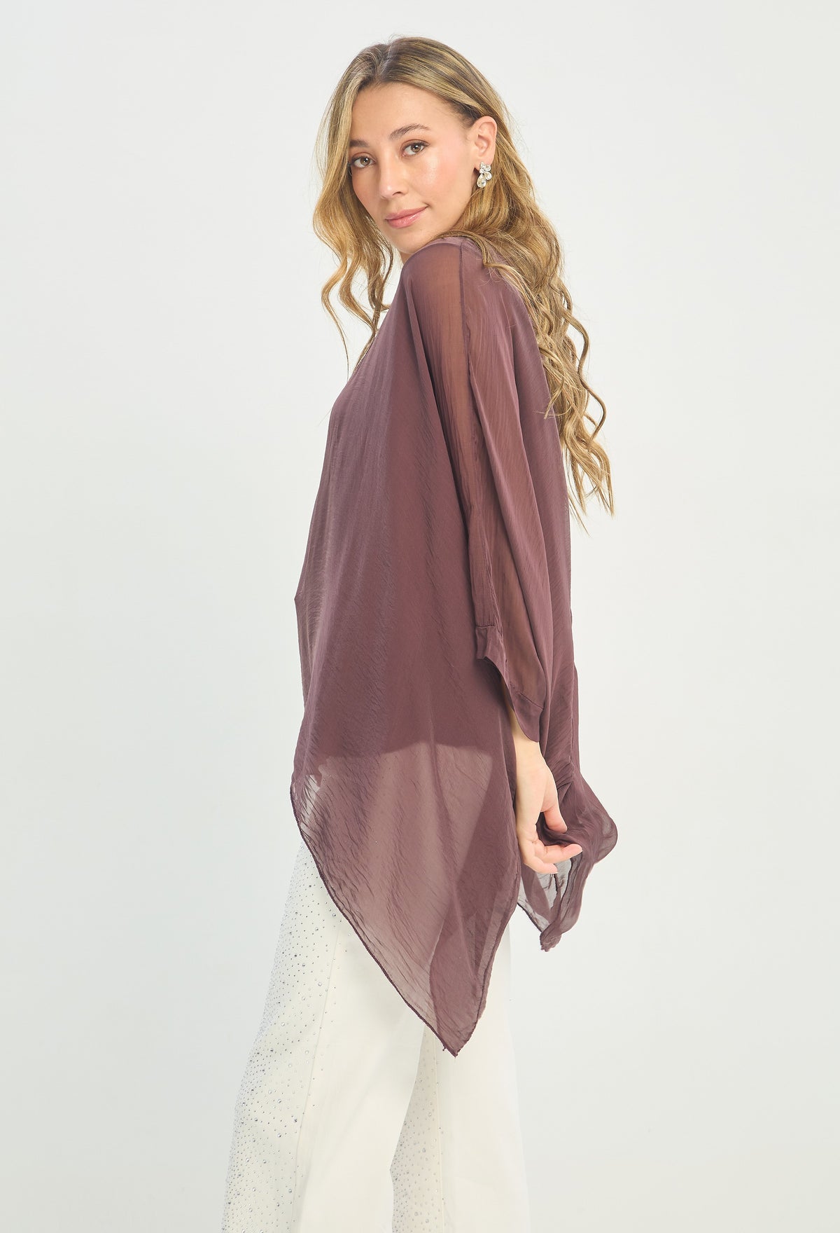 Blusa Poncho Seda Cuello V con Lentejuelas uva BYBLA