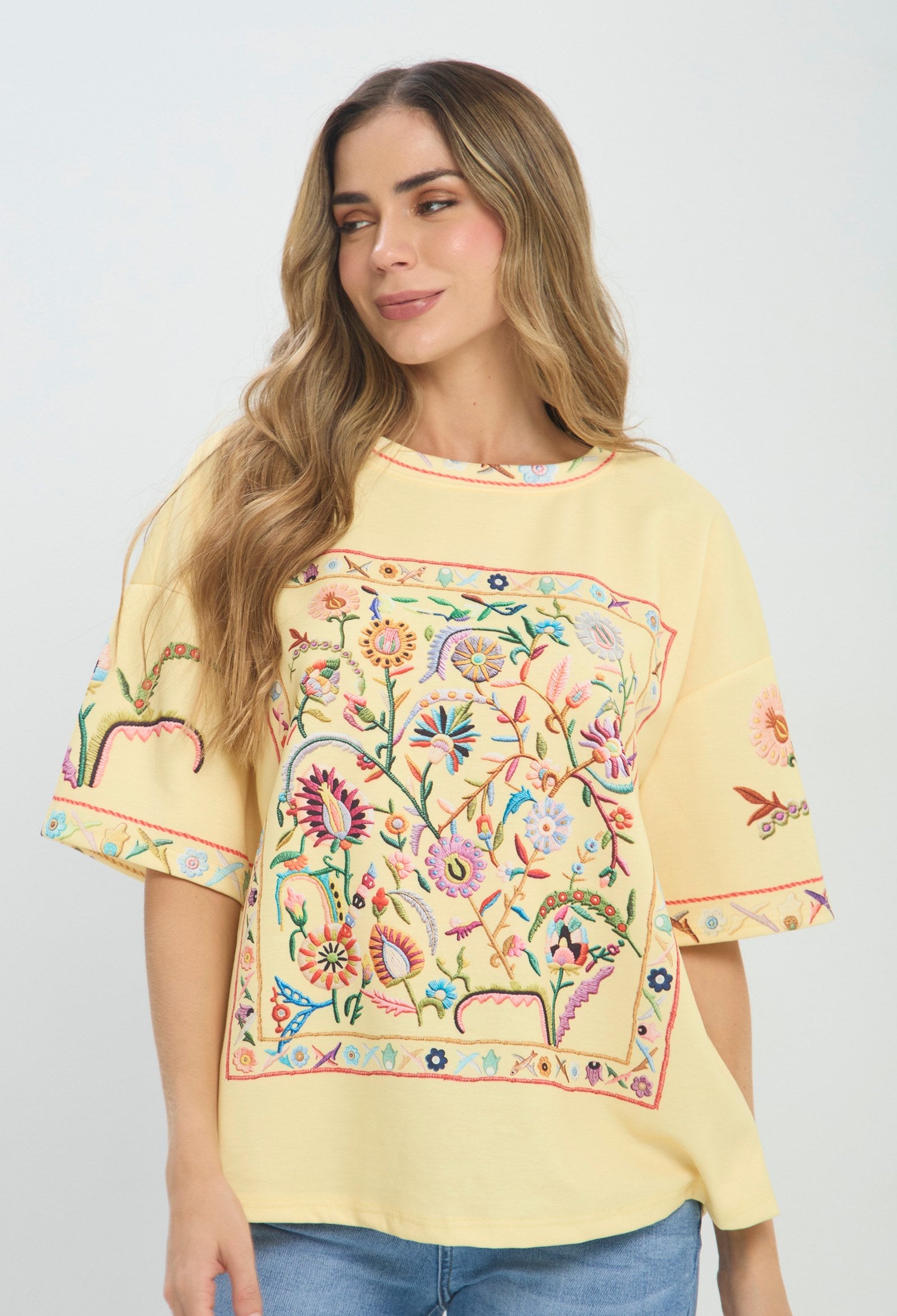 Blusa Bordado Folk Amarillo amarillo BYBLA Colombia