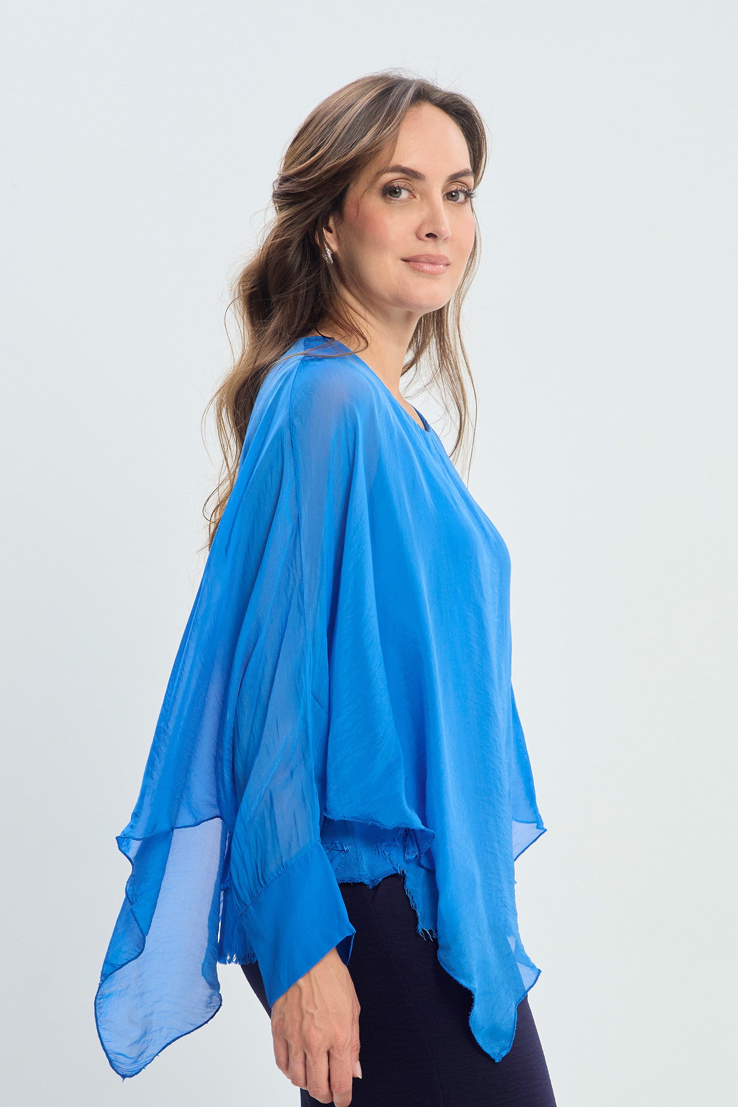 Blusa en Seda Asimétrica Capas NEW