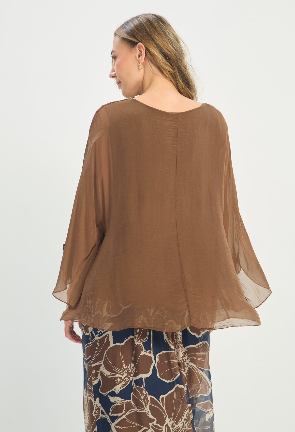 Blusa Seda Capa Transparente café chocolate BYBLA