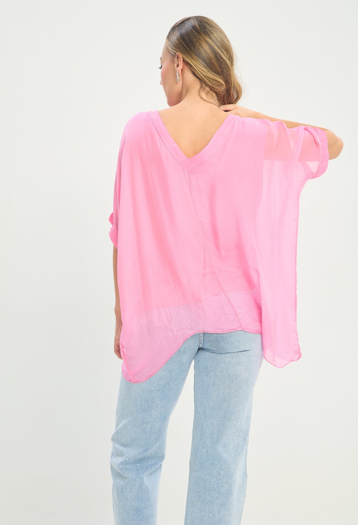 Blusa Seda Cuello V Rosa Chicle BYBLA - vista 3