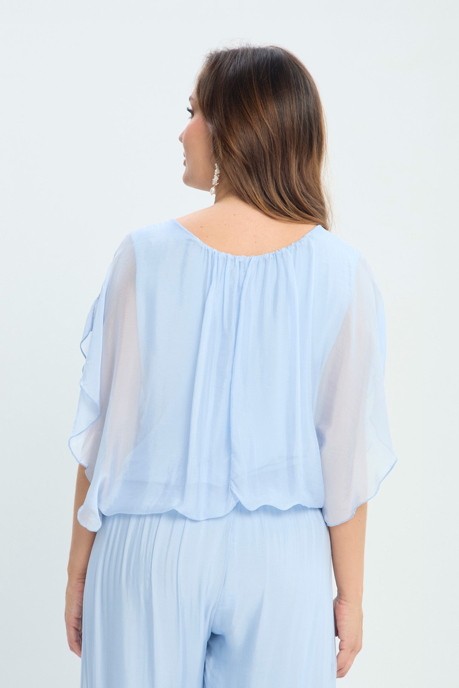 Blusa en Seda Manga Corta NEW vista 4 - BYBLA Colombia