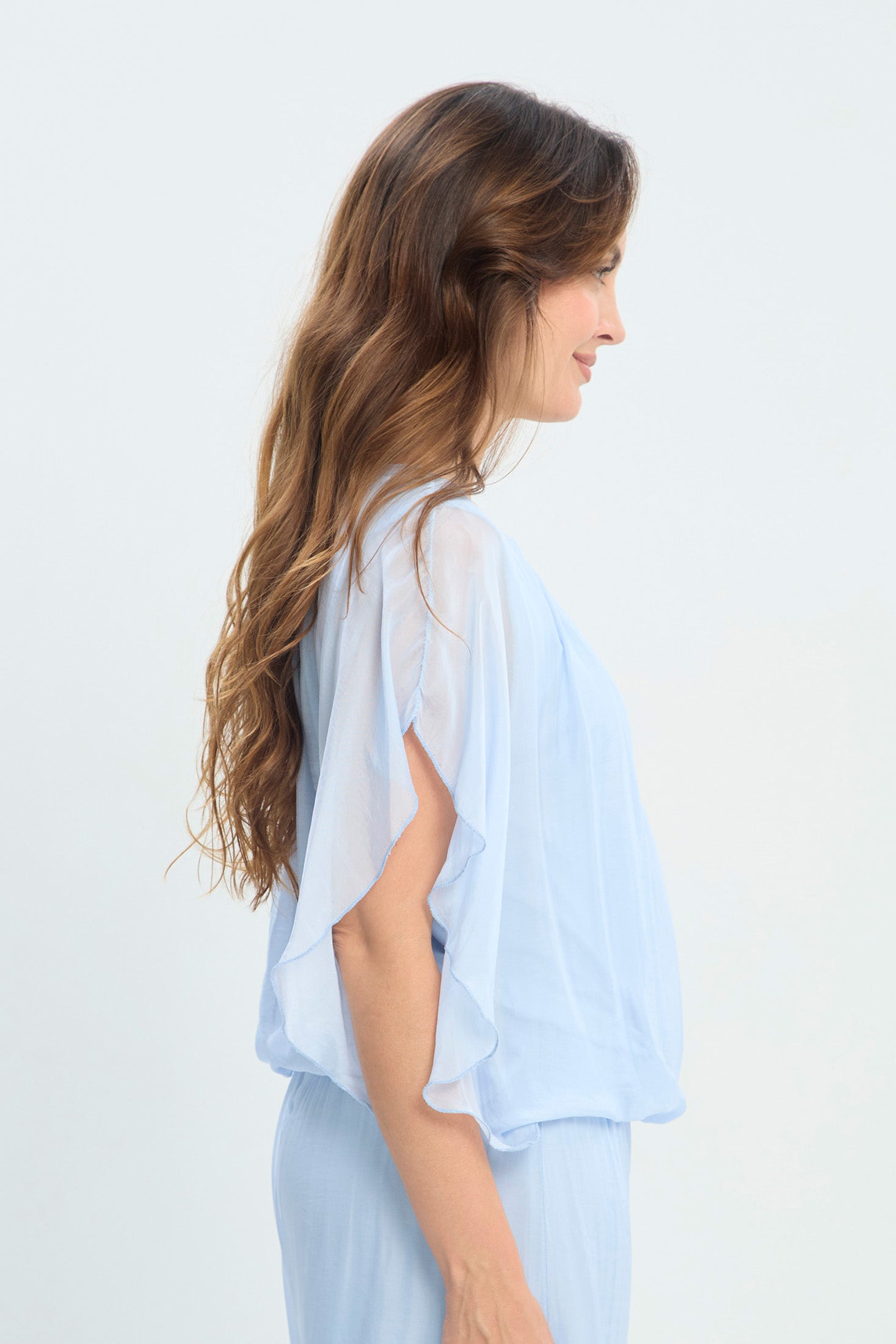 Blusa en Seda Manga Corta NEW vista 5 - BYBLA Colombia