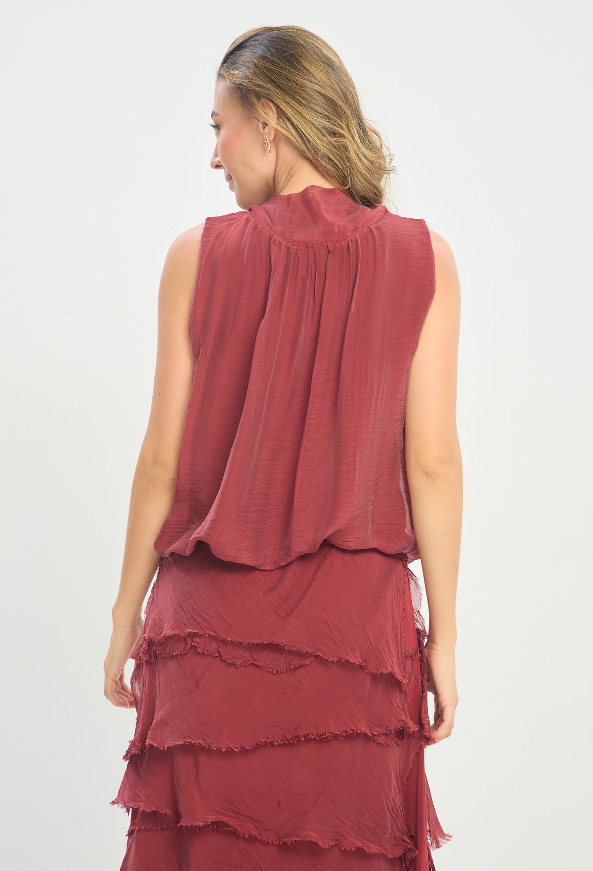 Blusa Seda Manga Sisa Lazo al Hombro vinotinto BYBLA