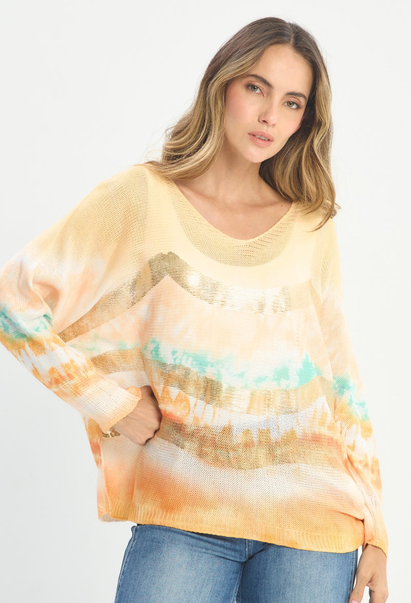 Mujer luciendo blusa amarillo BYBLA - Tejido Punto Tie Dye - vista 2