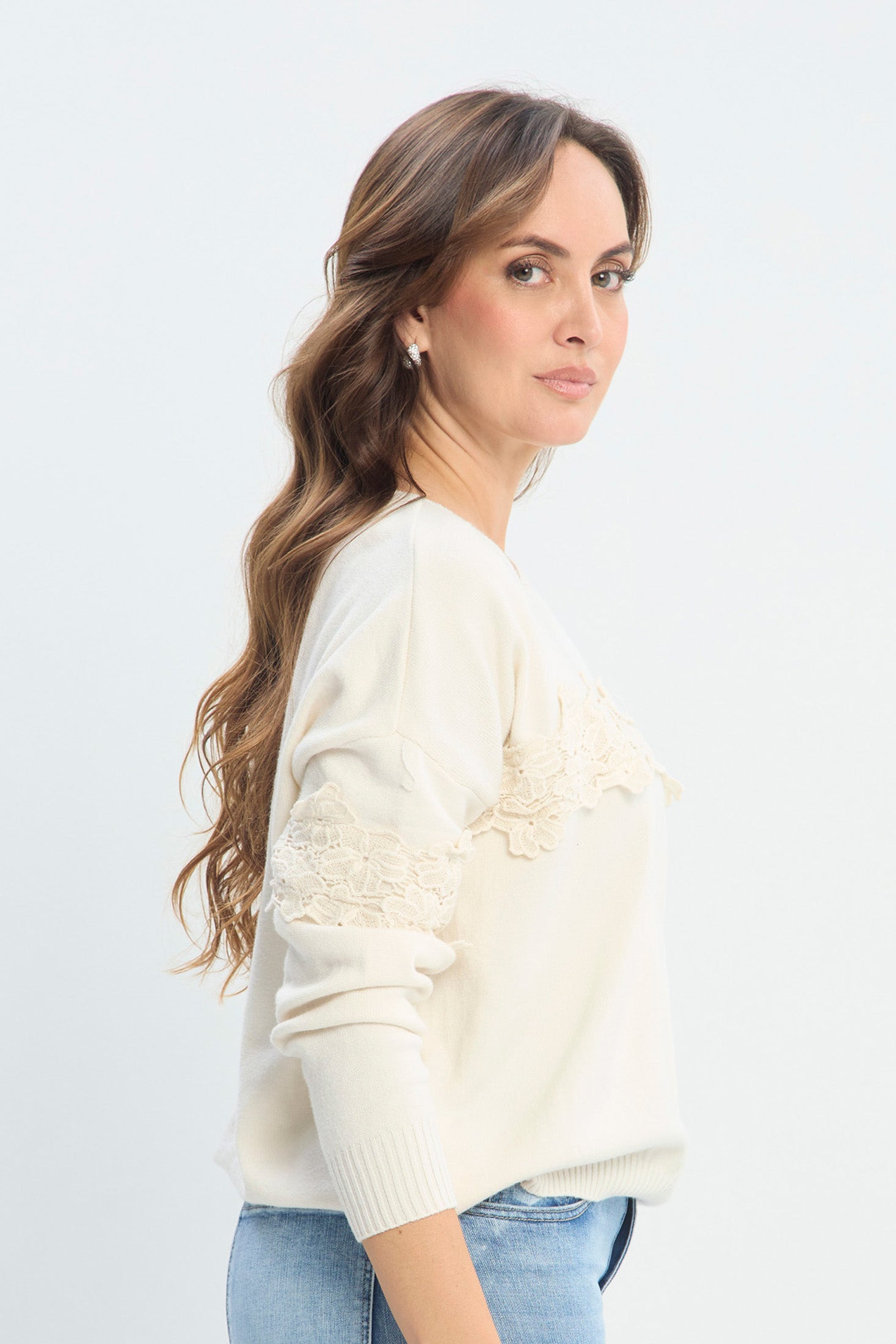 Buzo con Apliques de Flores en Guipiur NEW