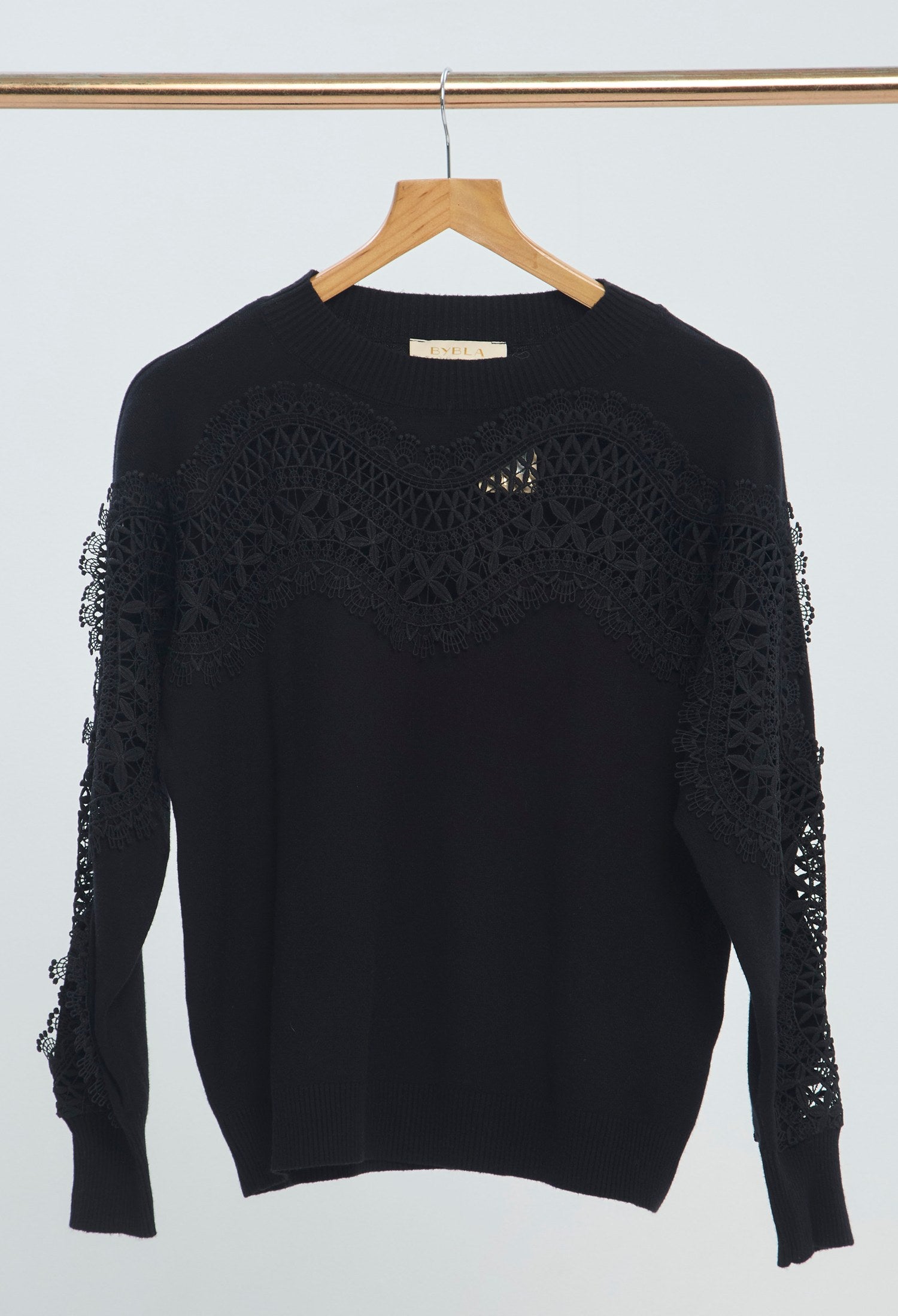 Buzo Encaje Crochet negro BYBLA