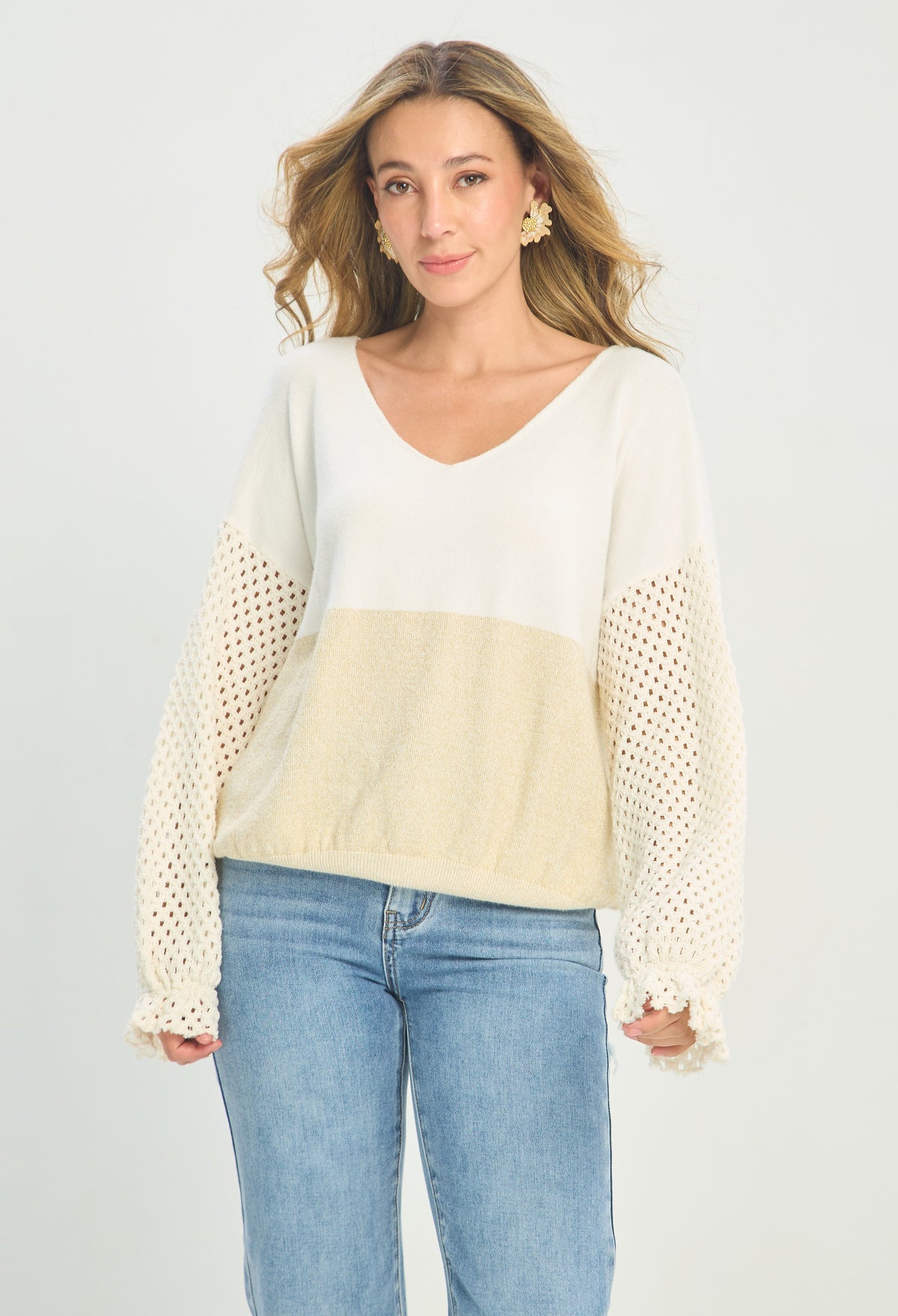 Buzo Tejido Mangas Caladas Blanco y Beige BYBLA - vista 5