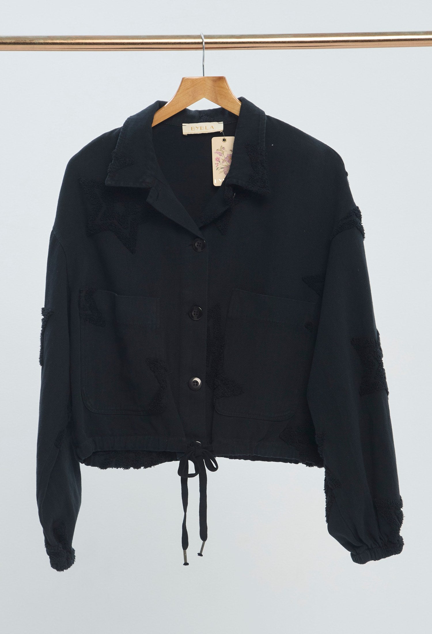 Chaqueta Bordada Estrellas negro BYBLA