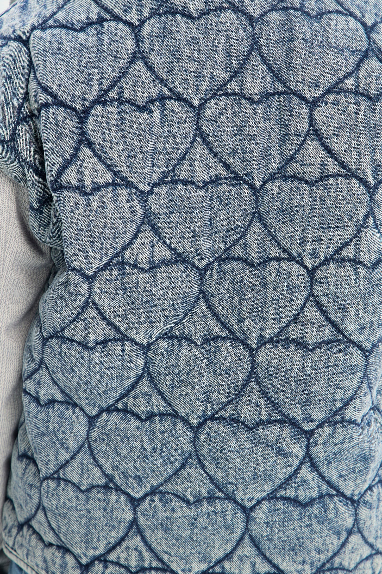 Chaqueta en Denim Abullonada Corazones NEW