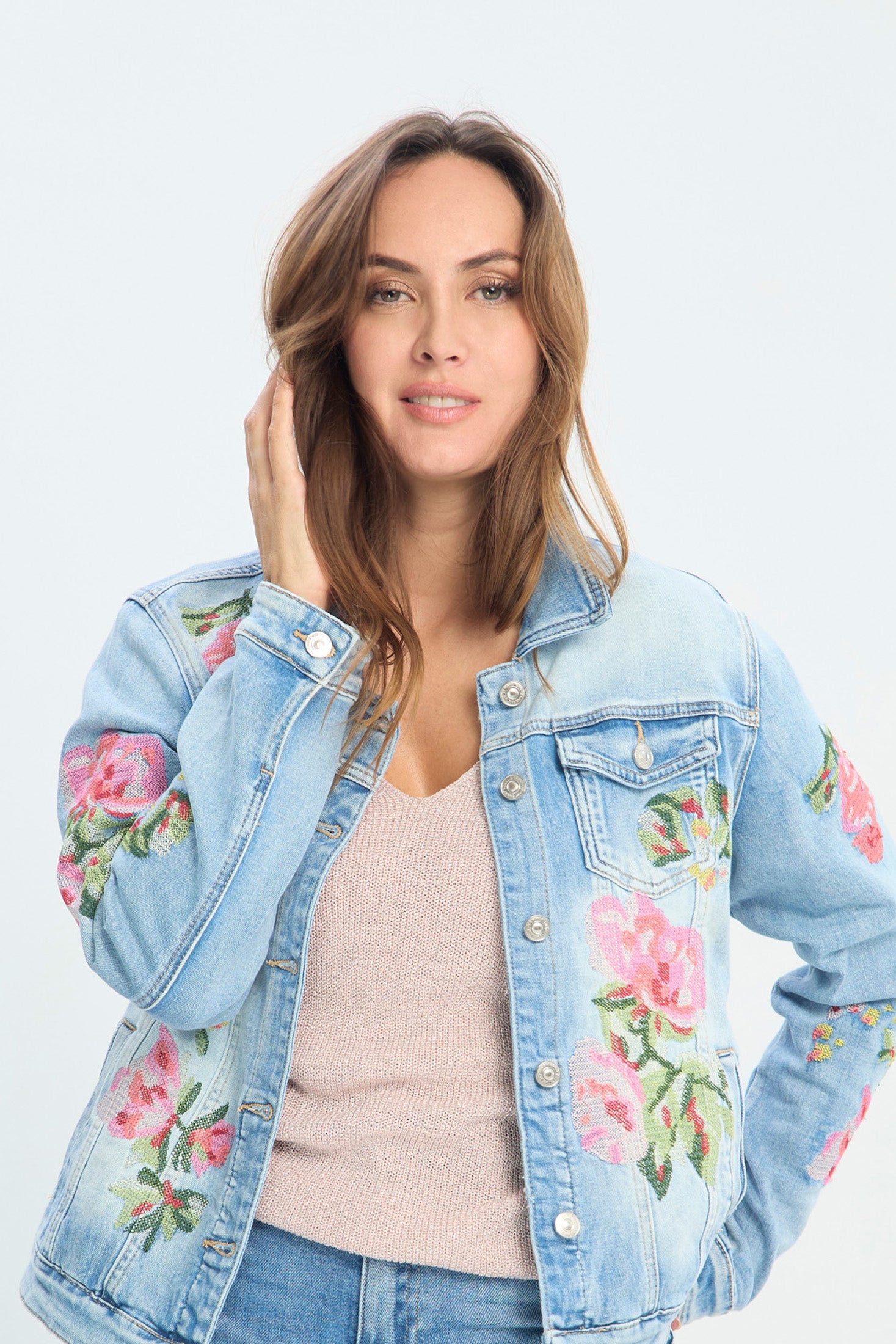 Chaqueta Denim Bordados Florales NEW