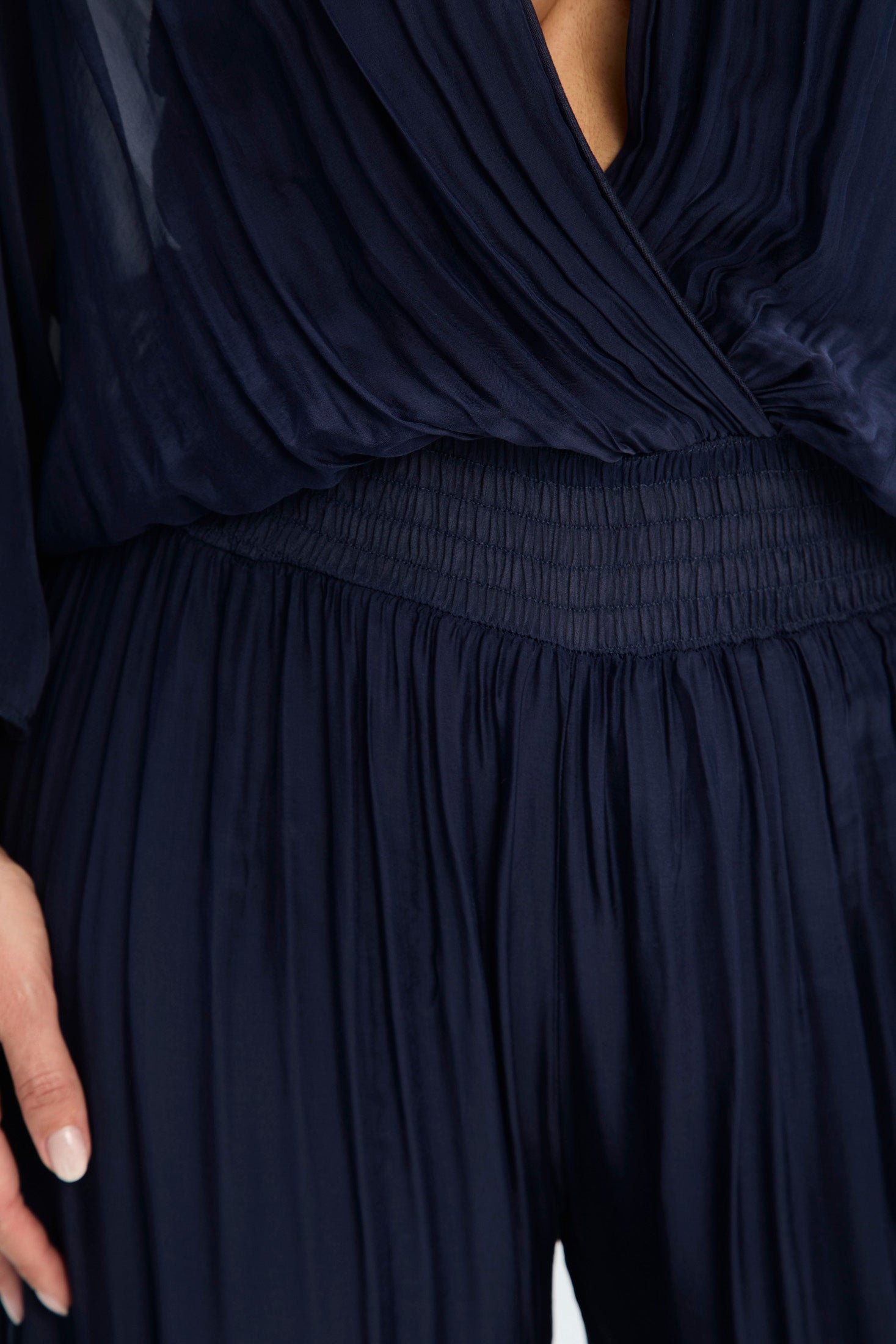 Enterizo en Seda con Escote en V NEW