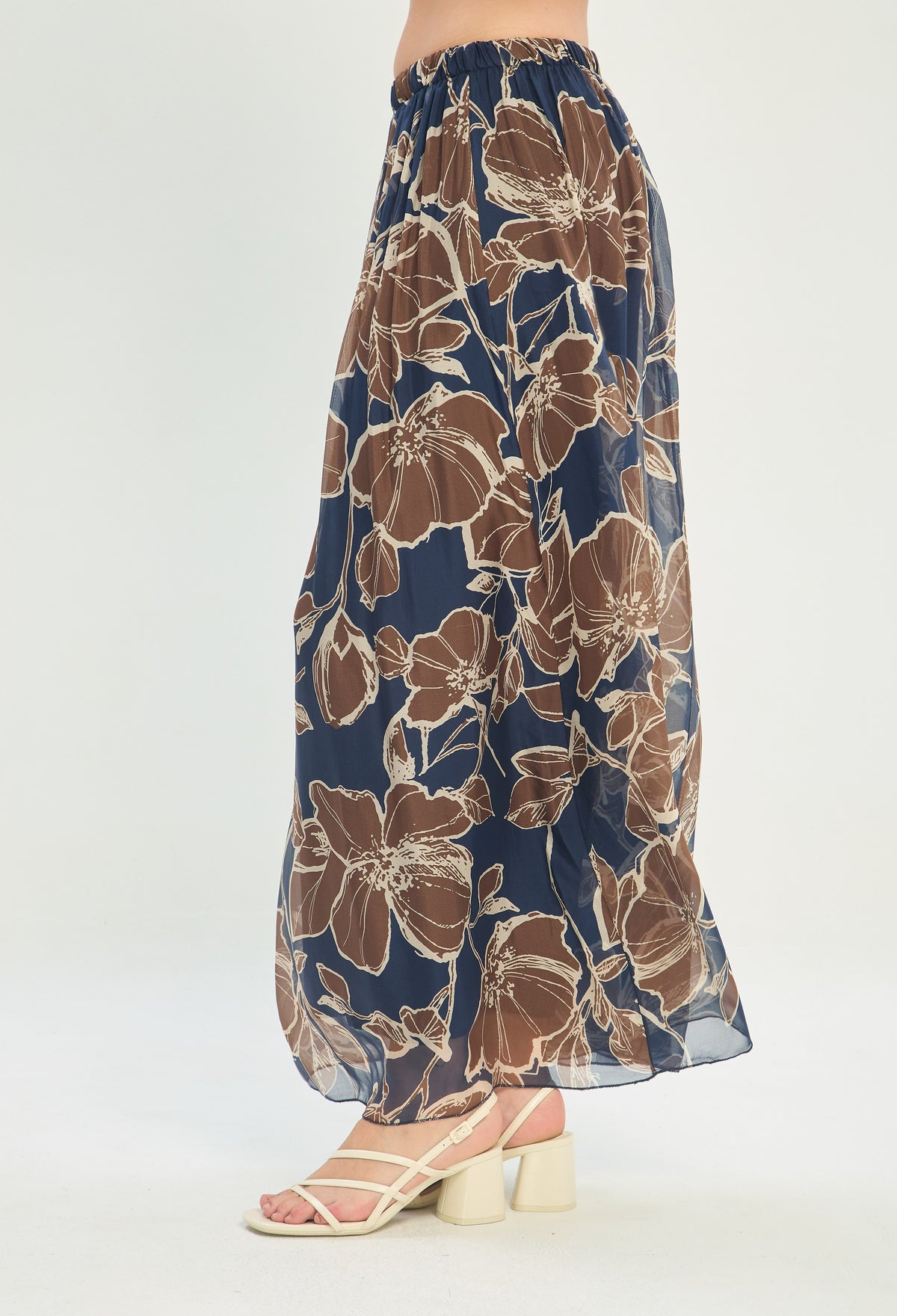 Falda Larga Estampado Flores Azul y Café BYBLA - vista 3