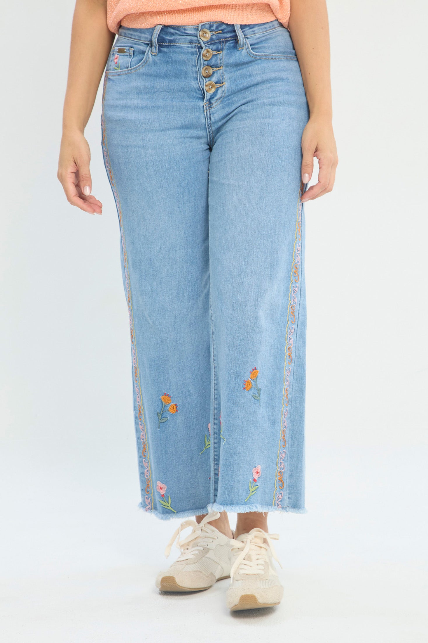 Jean con Bordados Laterales NEW