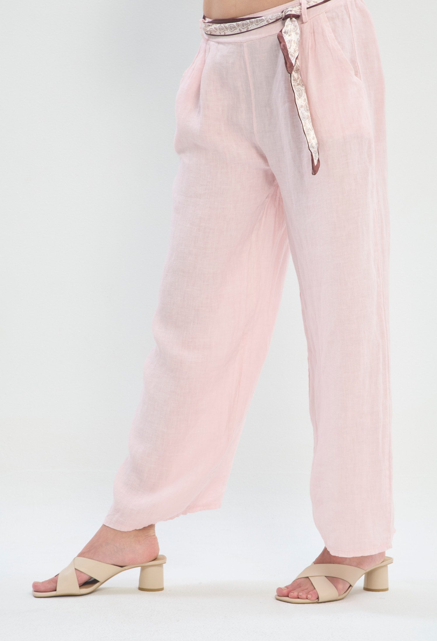 Pantalón Ancho Pinzas Tobillero rosa palo BYBLA