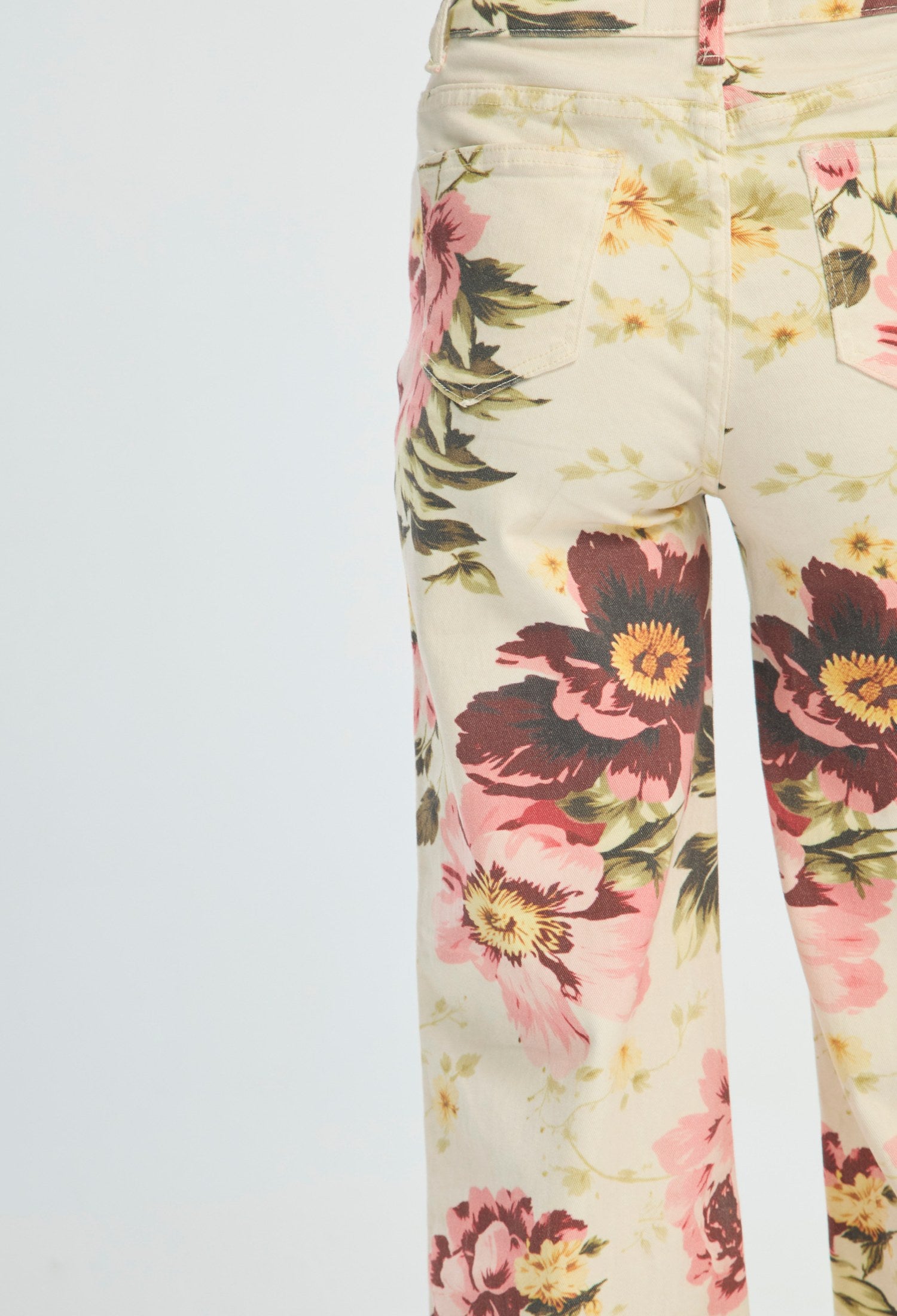 Pantalón con estampado floral rosa y verde sobre fondo marfil - vista 6