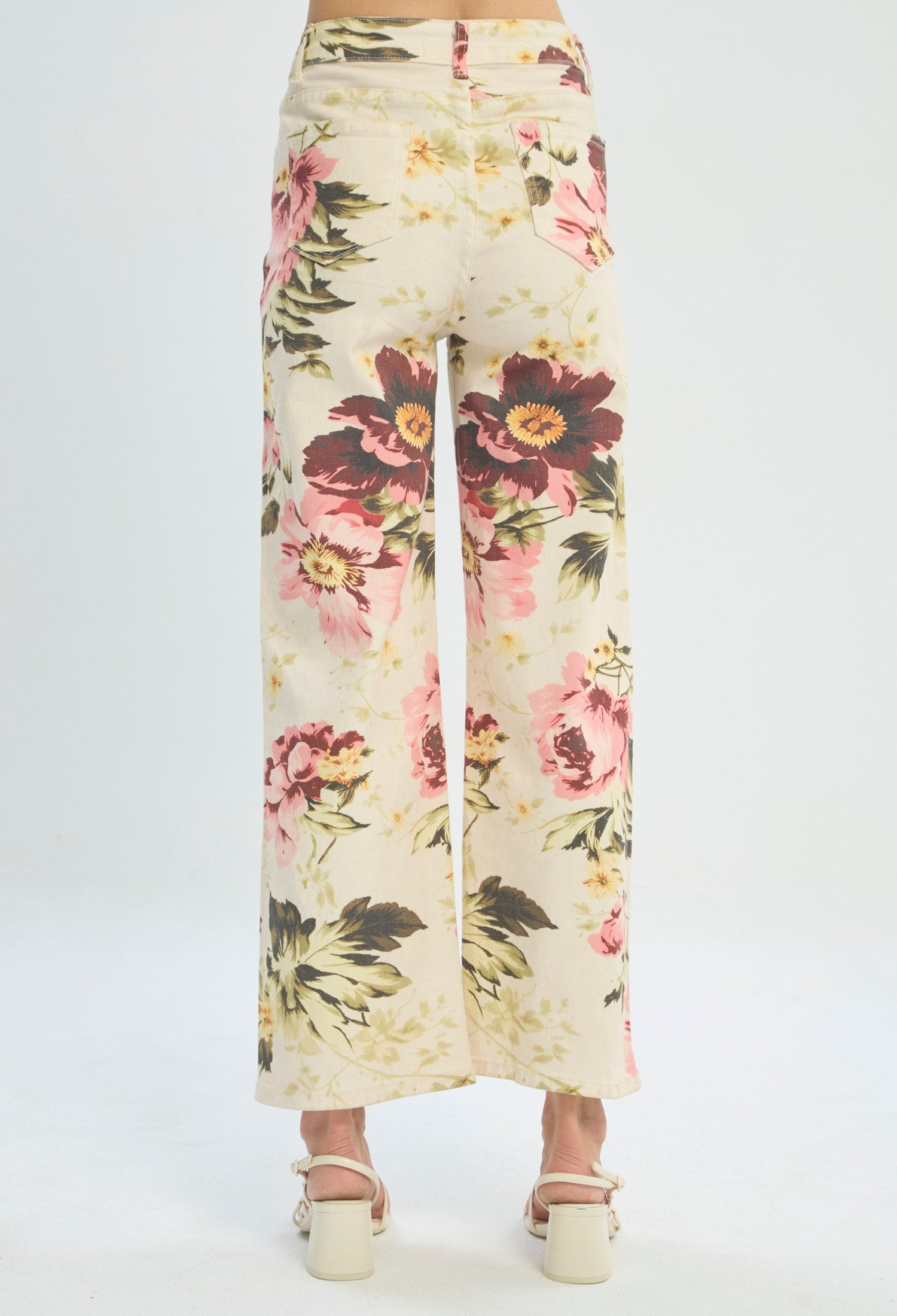 Pantalón con estampado floral rosa y verde sobre fondo marfil - vista 7