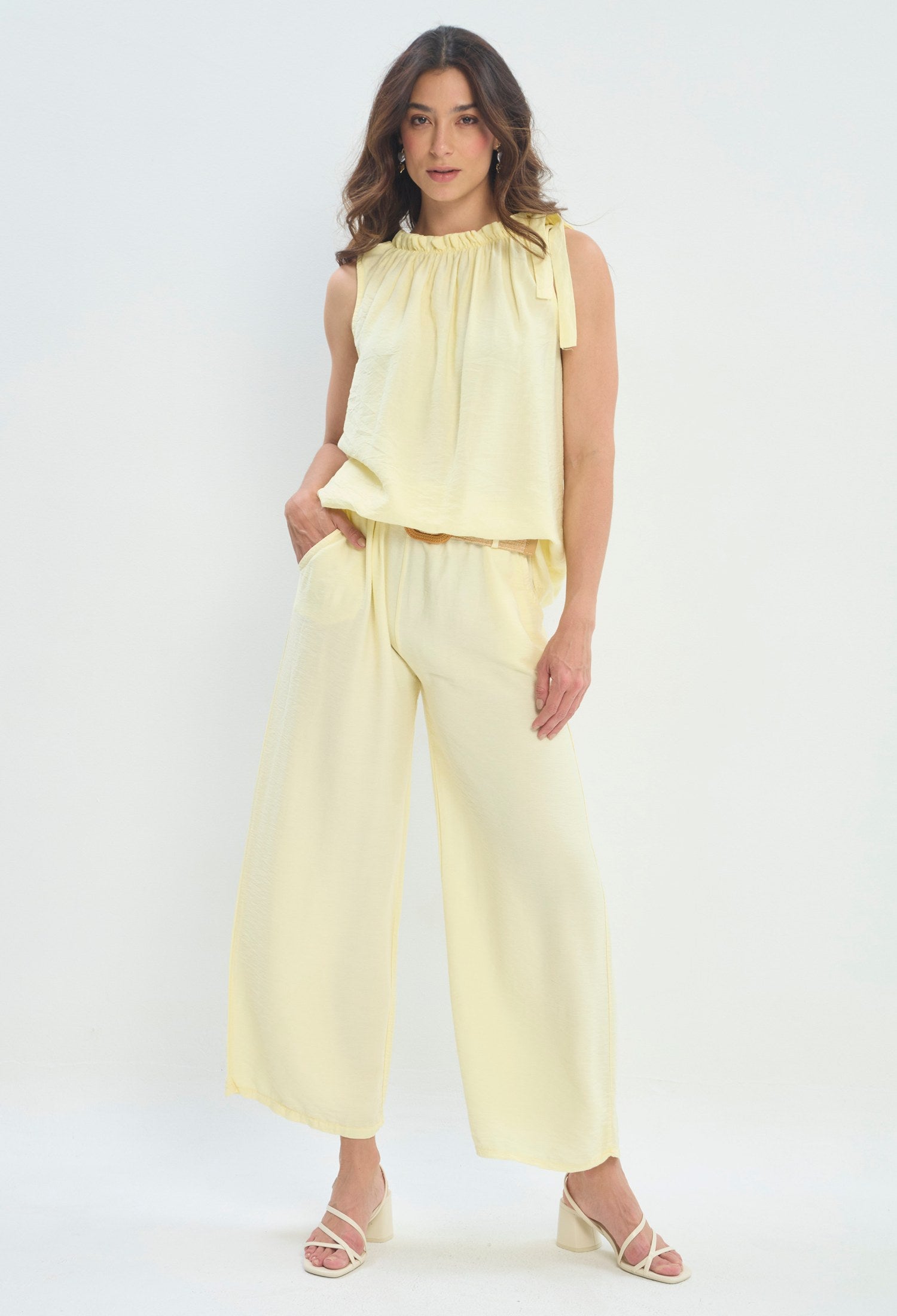 Pantalón Recto Cintura Correa amarillo claro BYBLA